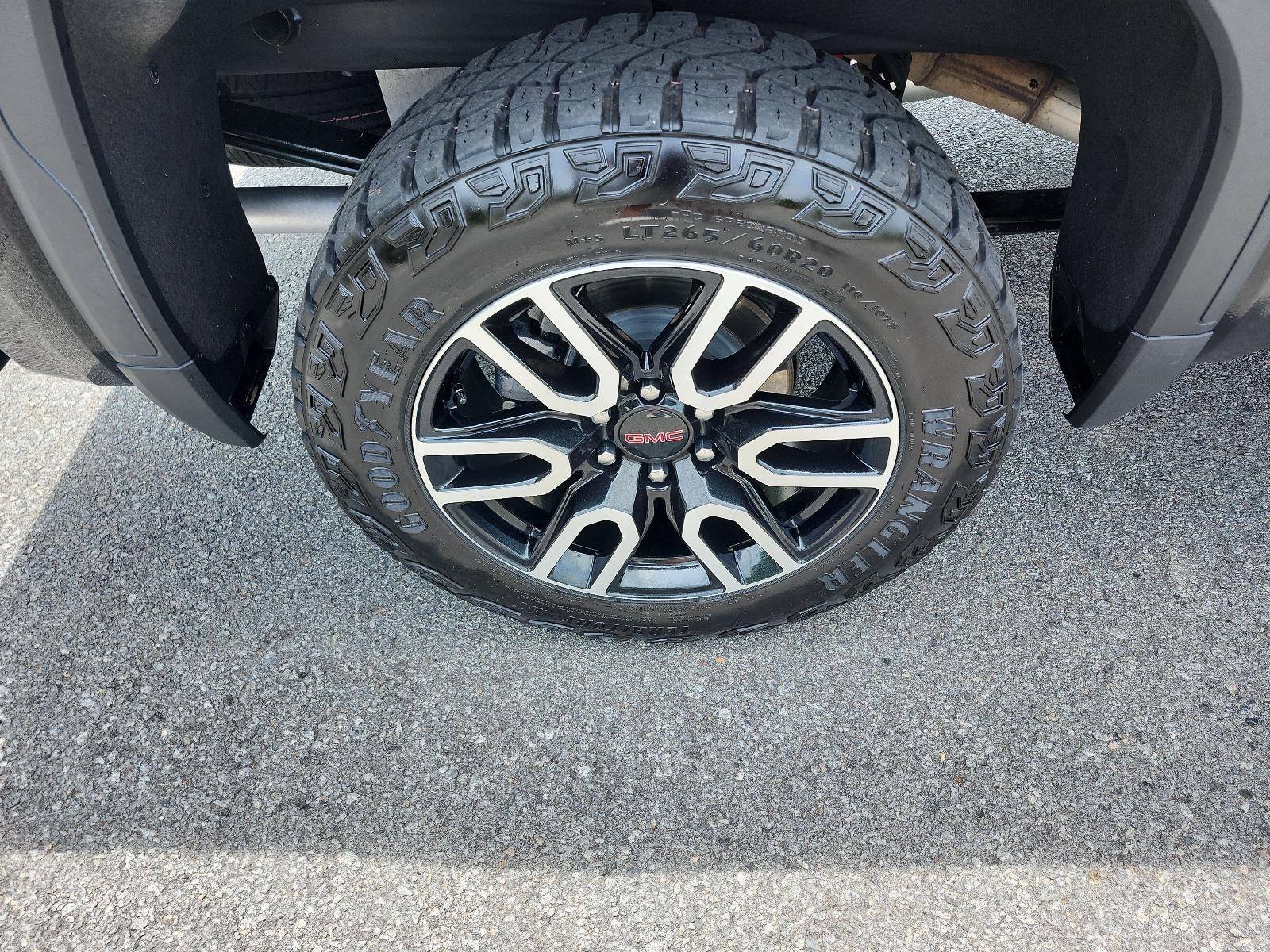 2025 GMC Sierra 1500 AT4