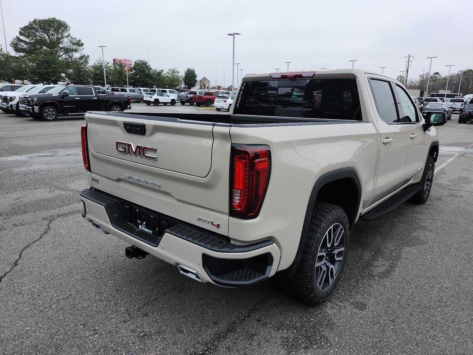 2026 GMC Sierra 1500 Crew Cab Short Box 4-Wheel Drive AT4