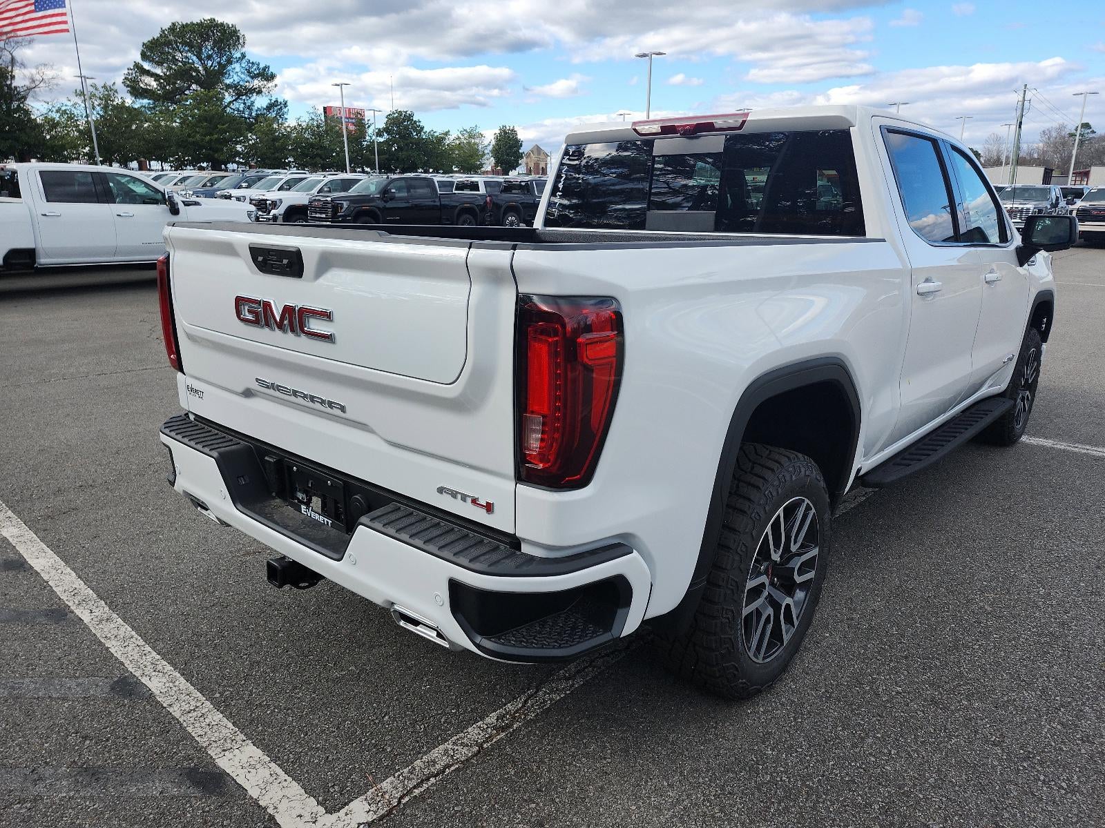2026 GMC Sierra 1500 Crew Cab Short Box 4-Wheel Drive AT4