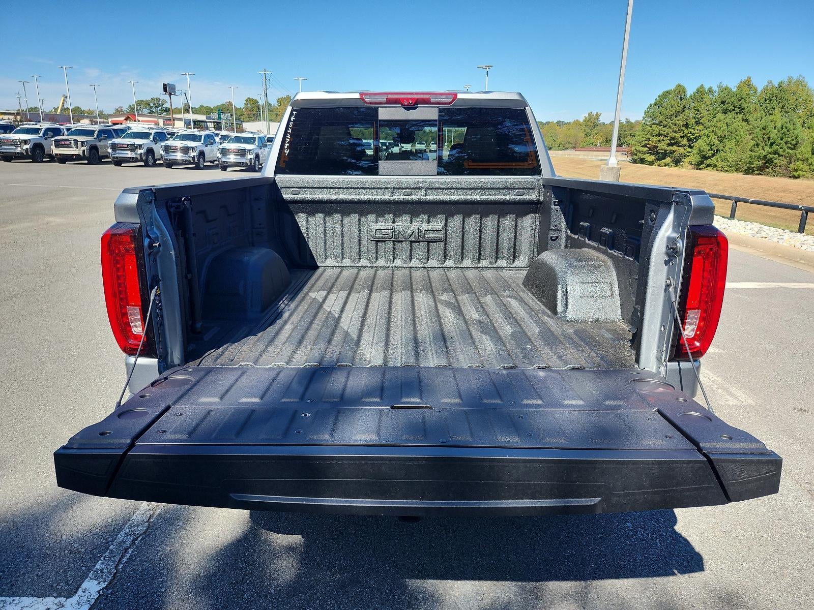 2026 GMC Sierra 1500 AT4 - Photo 7