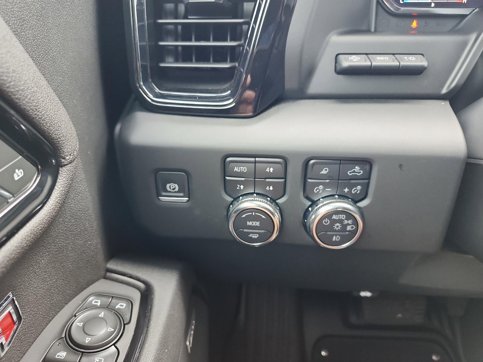 2025 GMC Sierra 1500 AT4