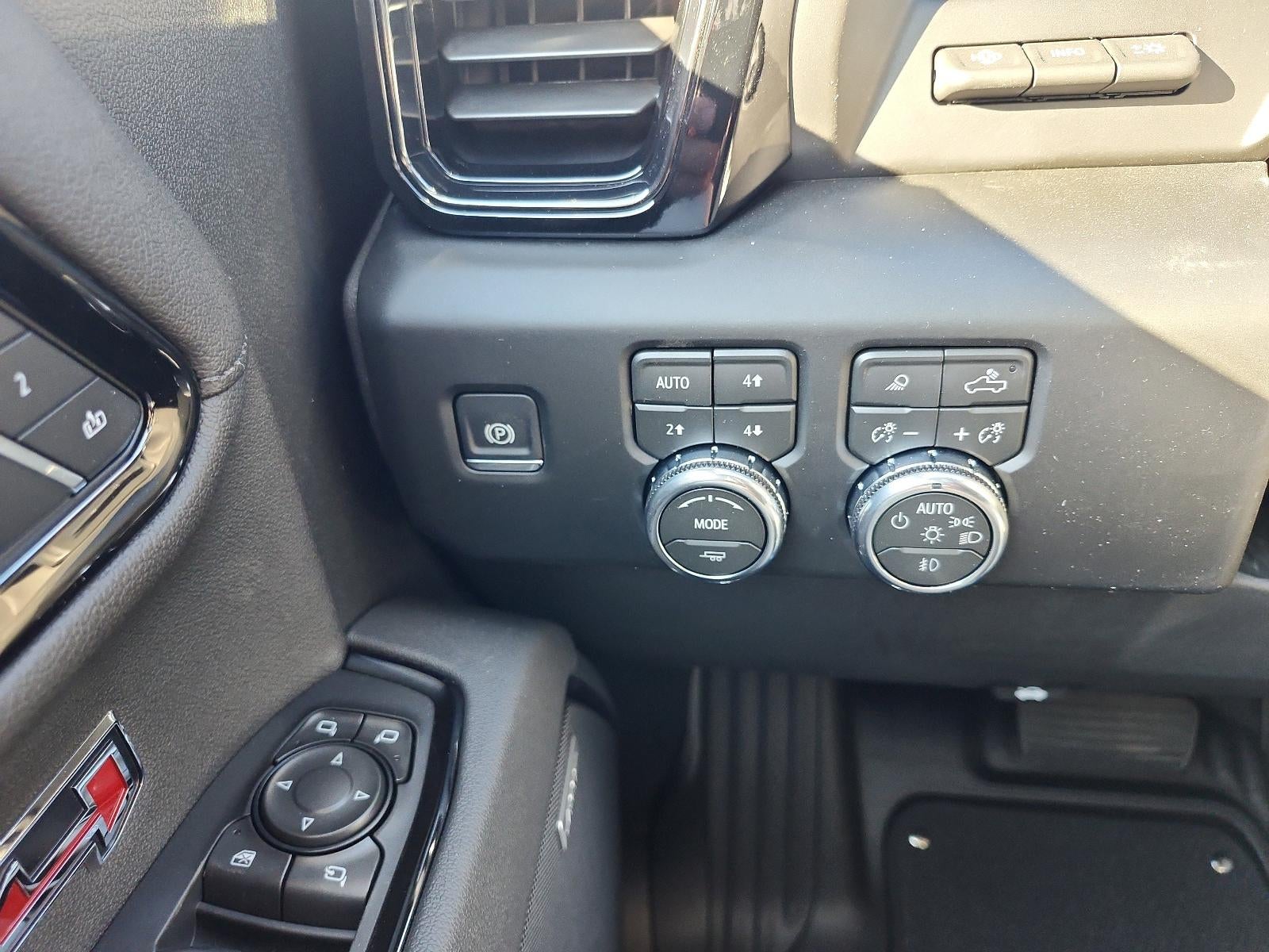 2026 GMC Sierra 1500 Crew Cab Short Box 4-Wheel Drive AT4