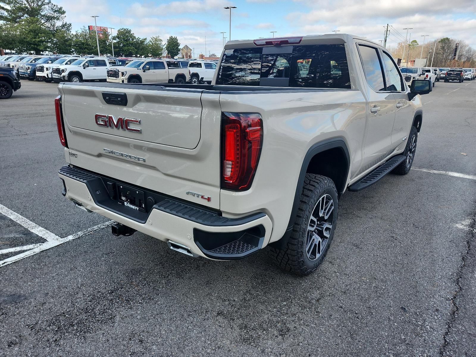 2026 GMC Sierra 1500 Crew Cab Short Box 4-Wheel Drive AT4