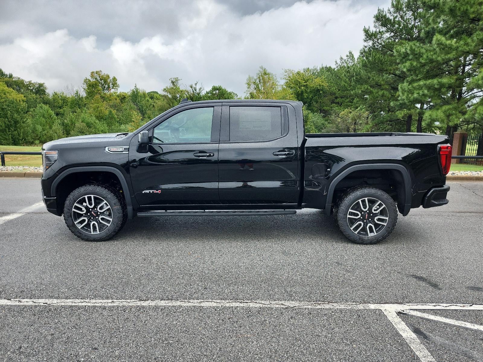 2026 GMC Sierra 1500 Crew Cab Short Box 4-Wheel Drive AT4
