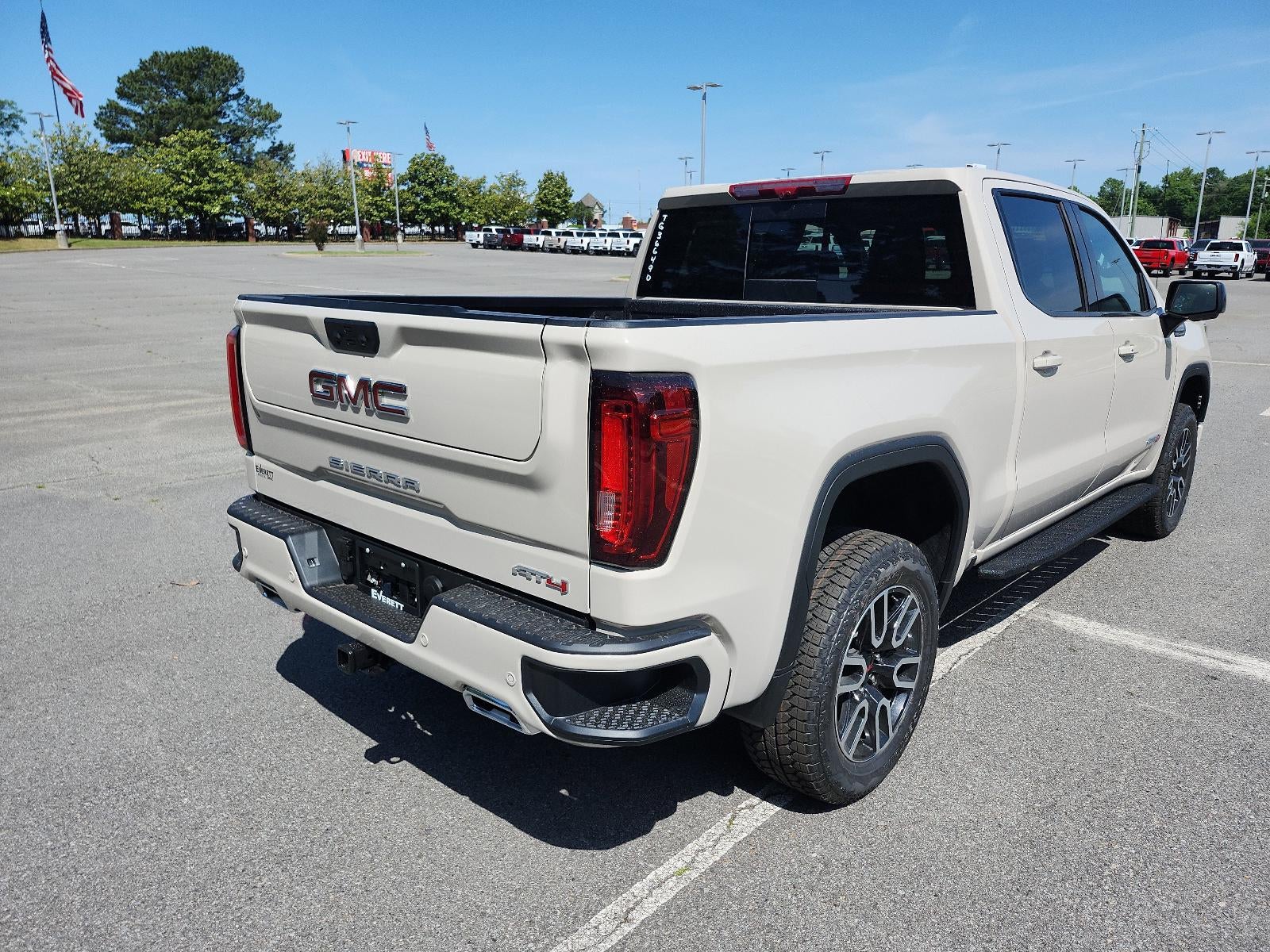 2026 GMC Sierra 1500 Crew Cab Short Box 4-Wheel Drive AT4