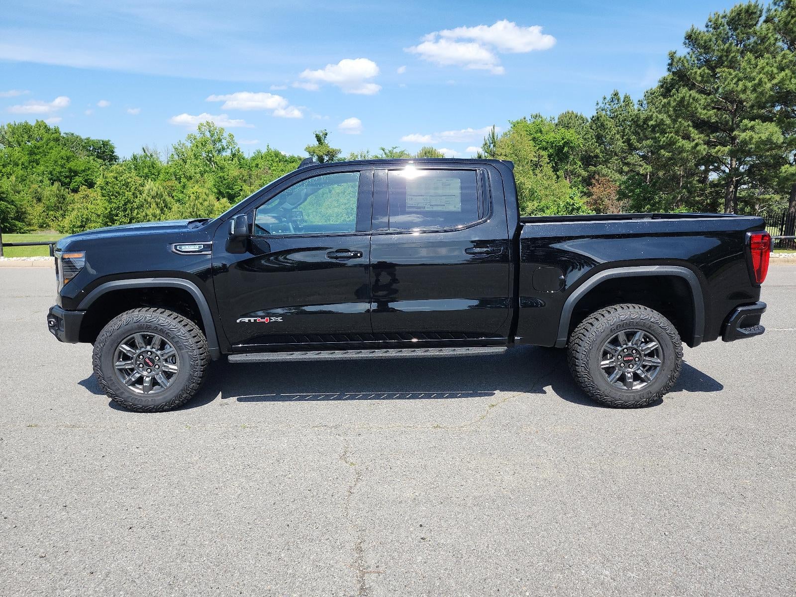2026 GMC Sierra 1500 Crew Cab Short Box 4-Wheel Drive AT4X
