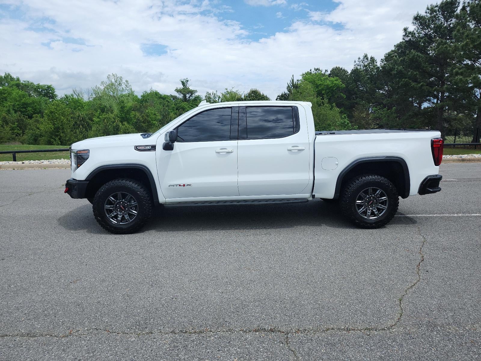 2025 GMC Sierra 1500 AT4X