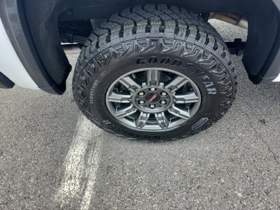 2025 GMC Sierra 1500 AT4X