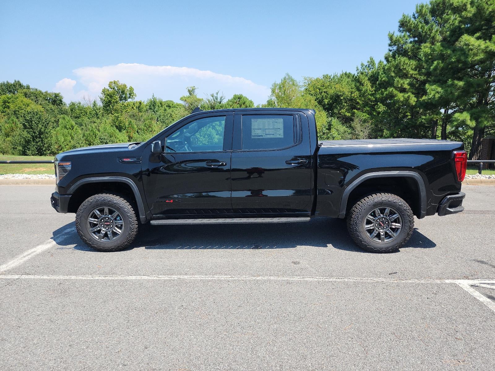 2026 GMC Sierra 1500 Crew Cab Short Box 4-Wheel Drive AT4X