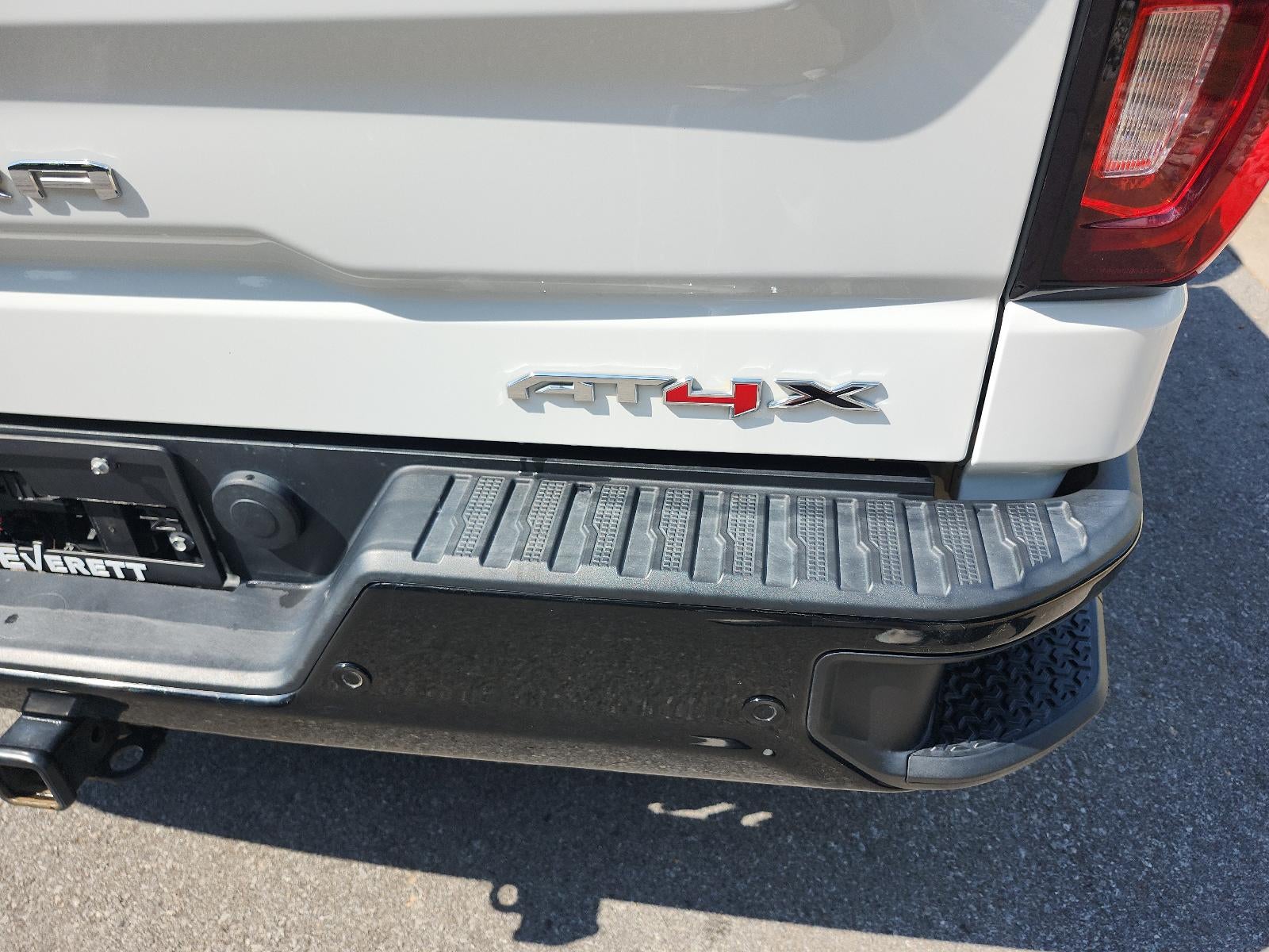 2024 GMC Sierra 1500 AT4X