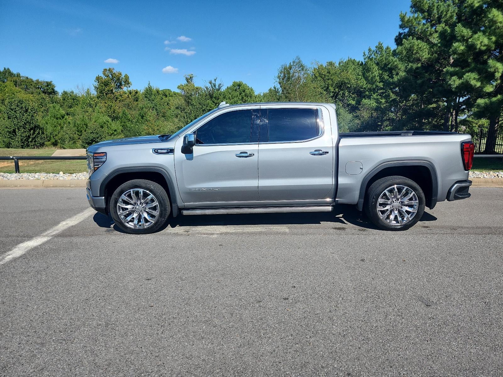 Used 2024 GMC Sierra 1500 Denali Denali with VIN 3GTUUGE89RG381501 for sale in Little Rock
