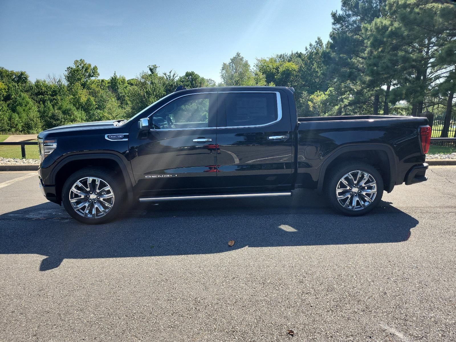 2026 GMC Sierra 1500 Crew Cab Short Box 4-Wheel Drive Denali