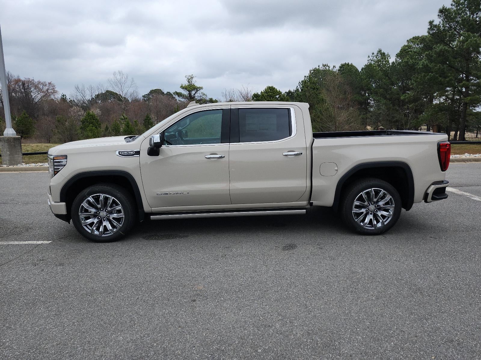 2026 GMC Sierra 1500 Crew Cab Short Box 4-Wheel Drive Denali