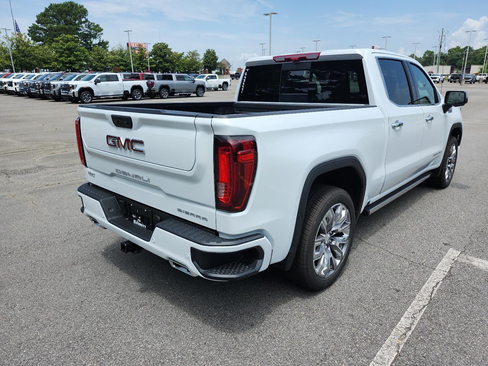 2026 GMC Sierra 1500 Crew Cab Short Box 4-Wheel Drive Denali