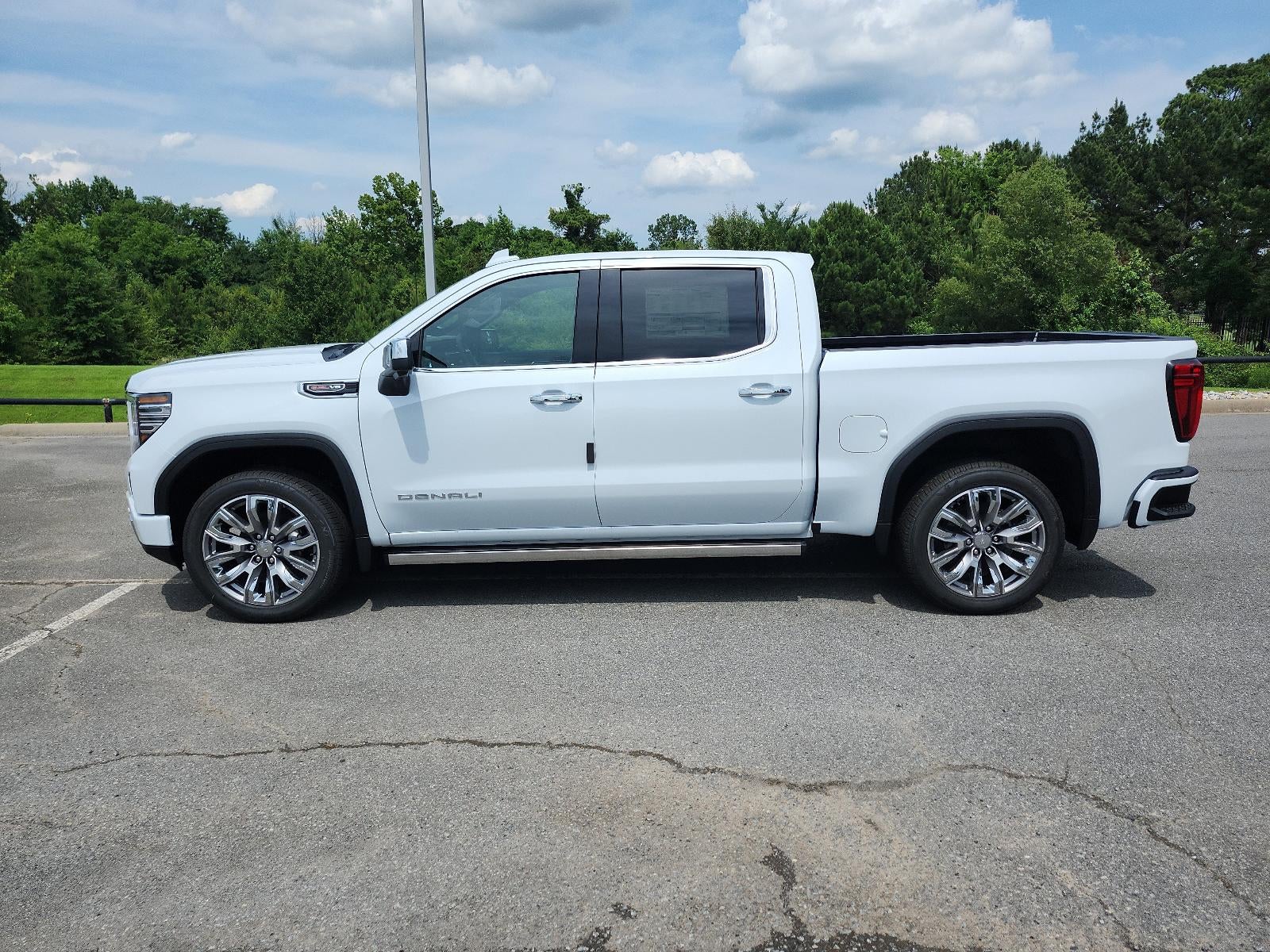 2026 GMC Sierra 1500 Crew Cab Short Box 4-Wheel Drive Denali