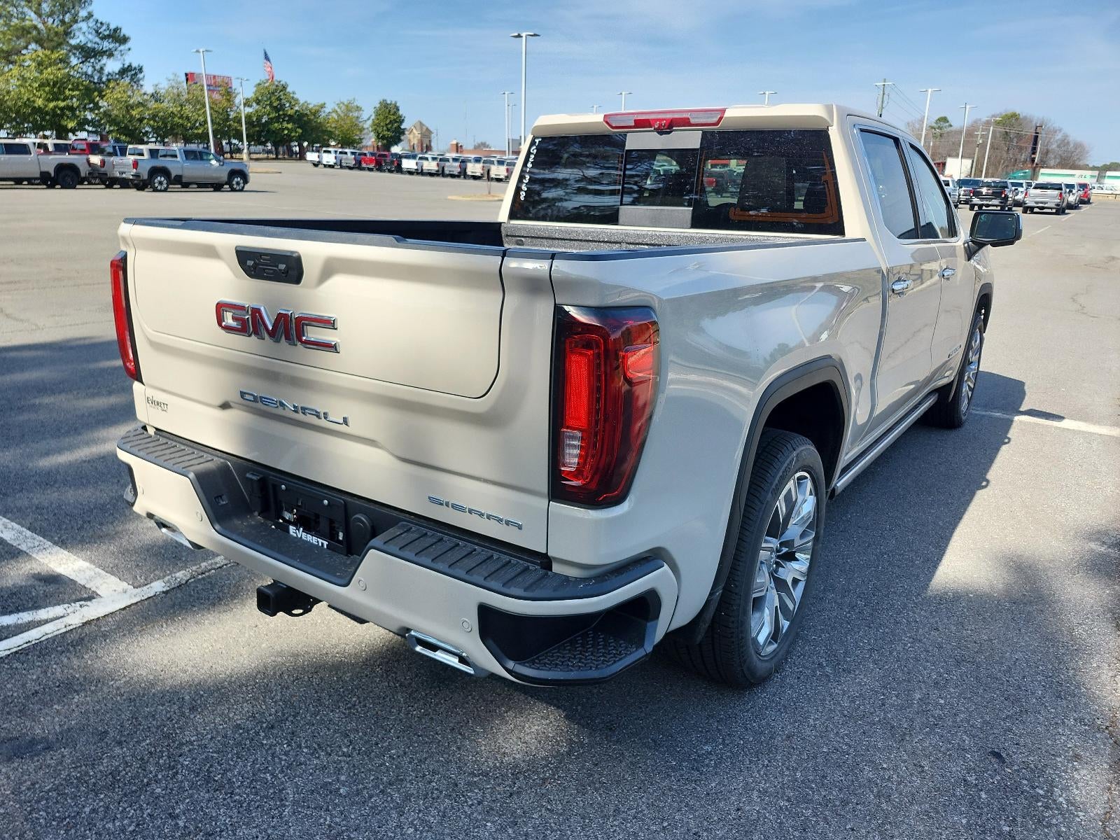 2026 GMC Sierra 1500 Crew Cab Short Box 4-Wheel Drive Denali