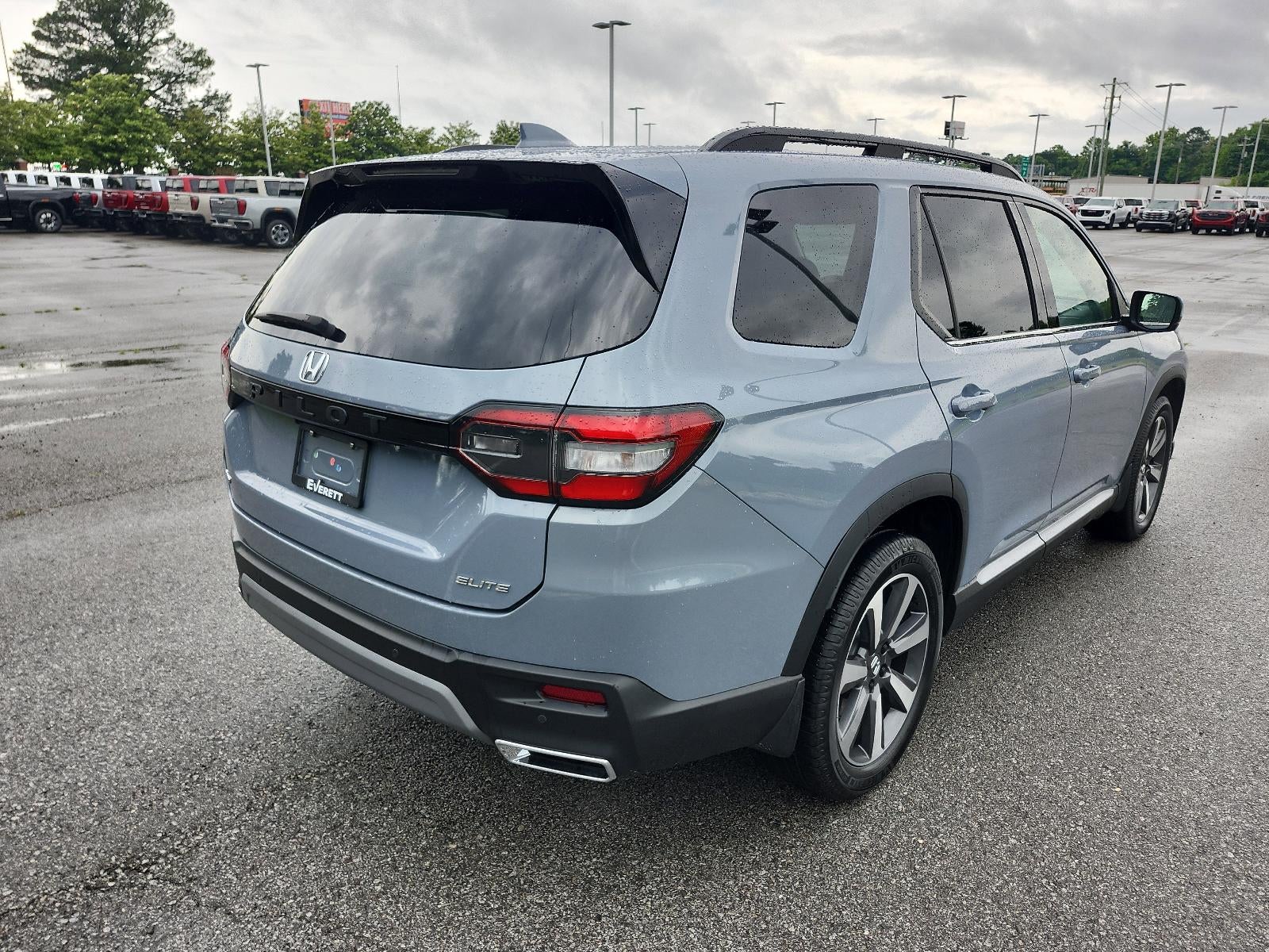 2023 Honda Pilot Elite