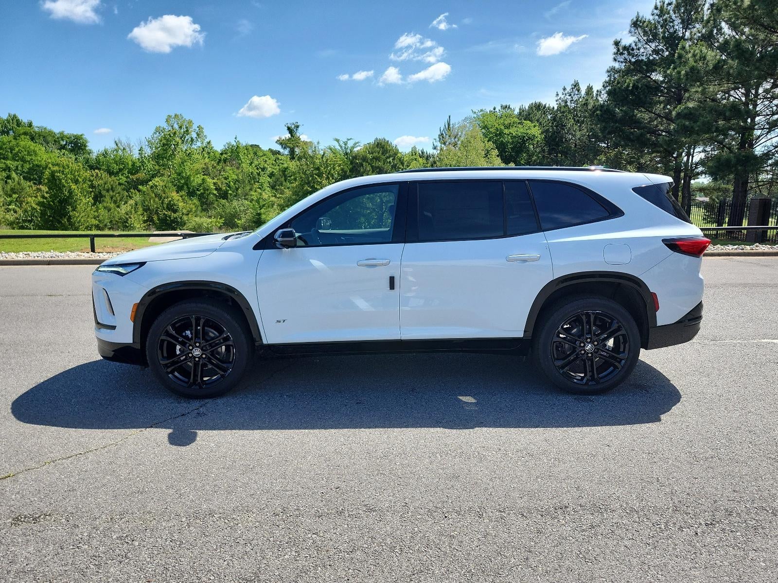 2026 Buick Enclave 4dr Sport Touring