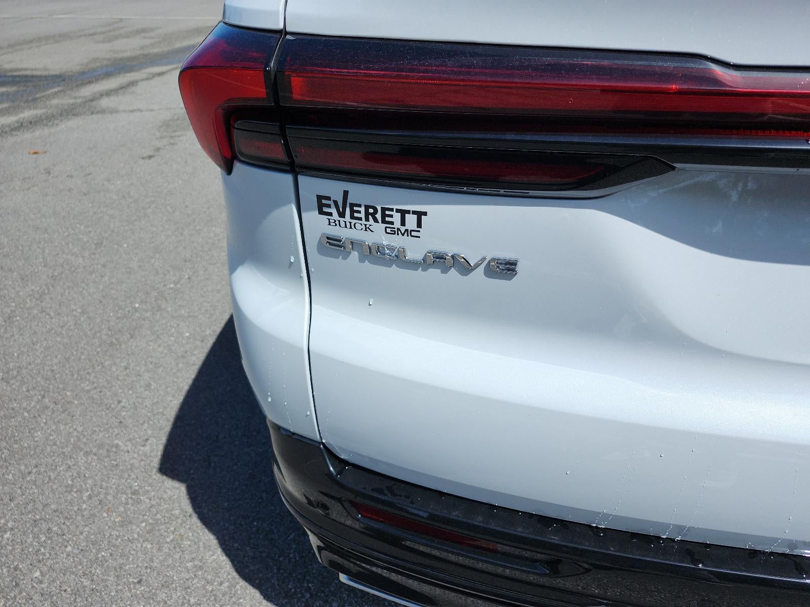 2026 Buick Enclave 4dr Sport Touring