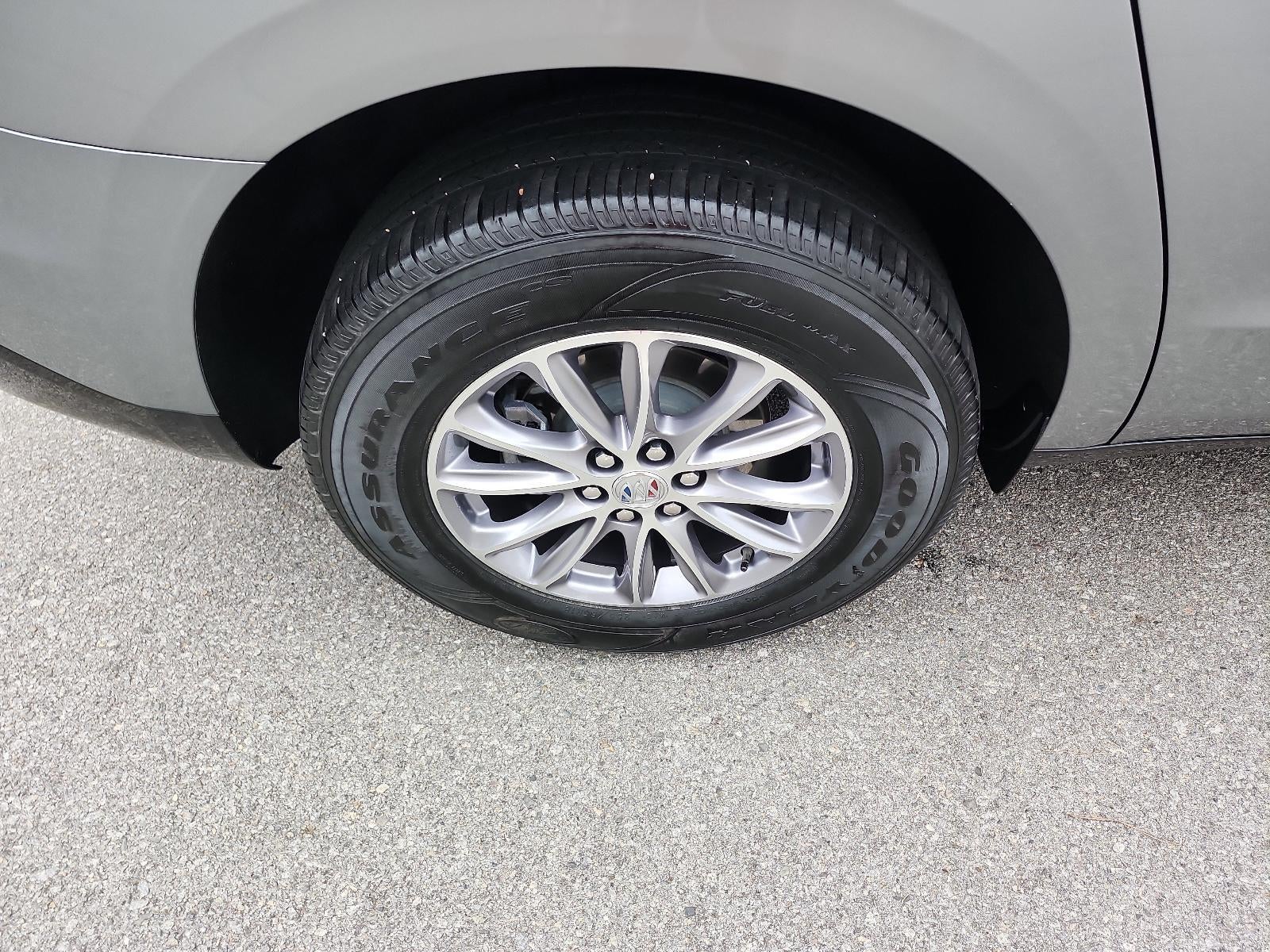 2023 Buick Enclave Essence