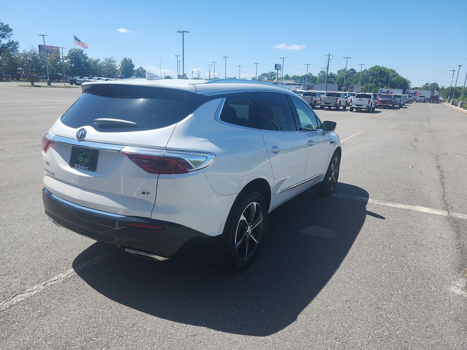 2022 Buick Enclave Essence