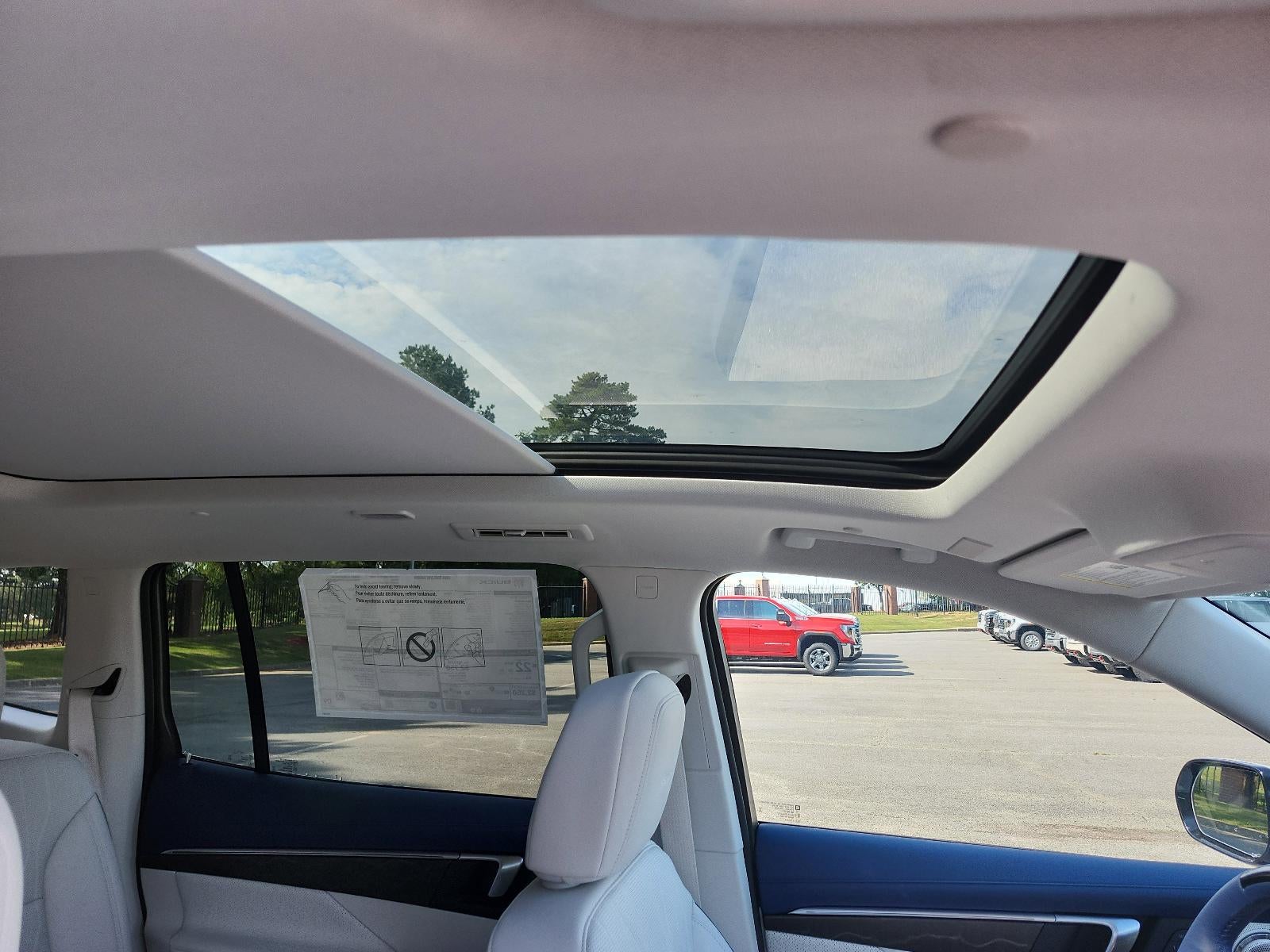 2026 Buick Enclave 4dr Avenir