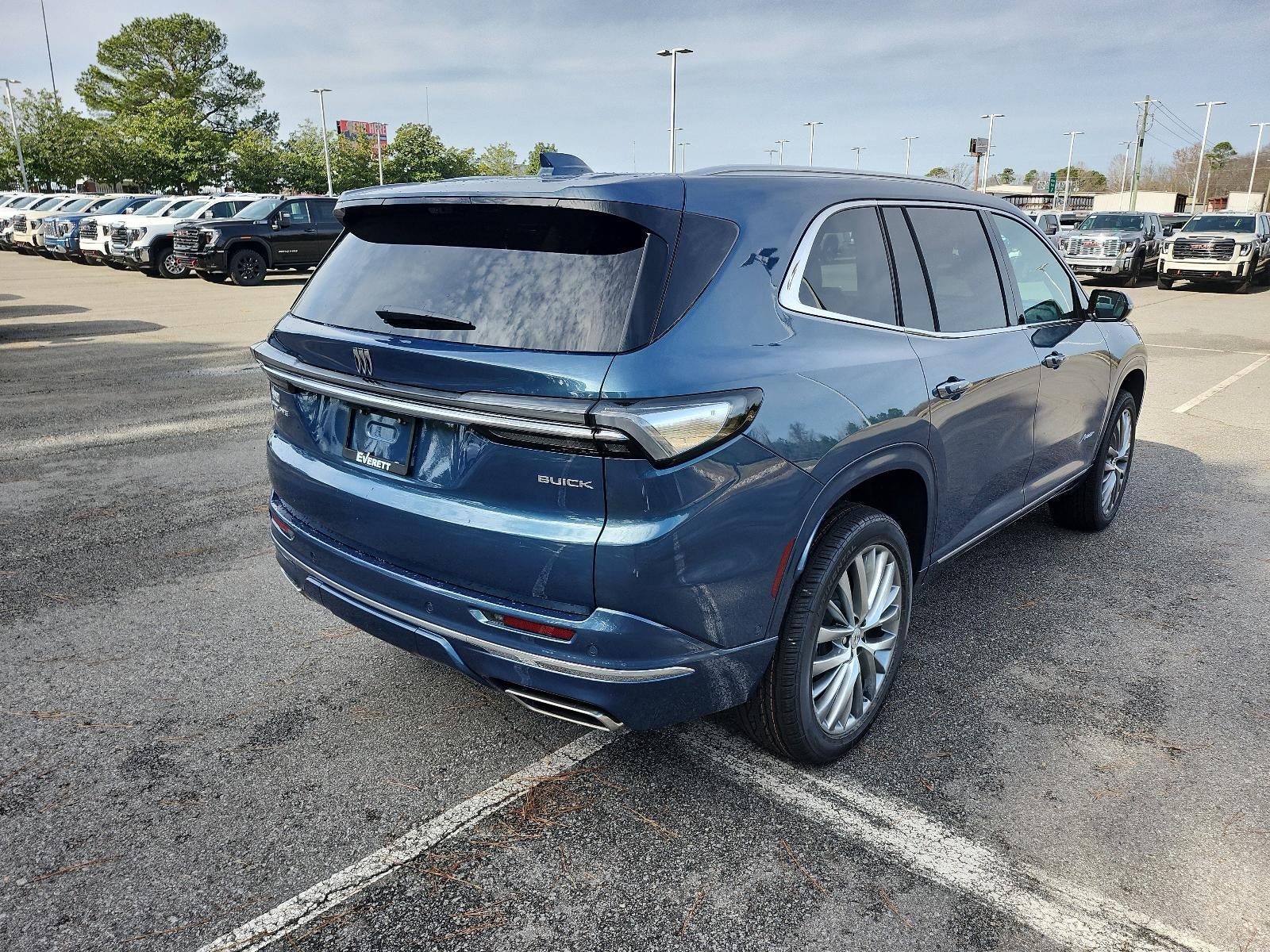 2026 Buick Enclave 4dr Avenir