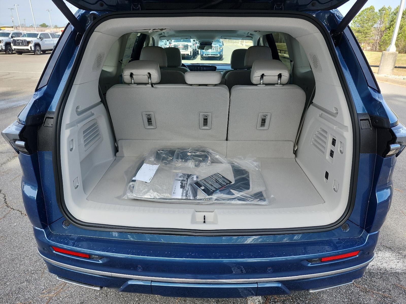 2026 Buick Enclave 4dr Avenir