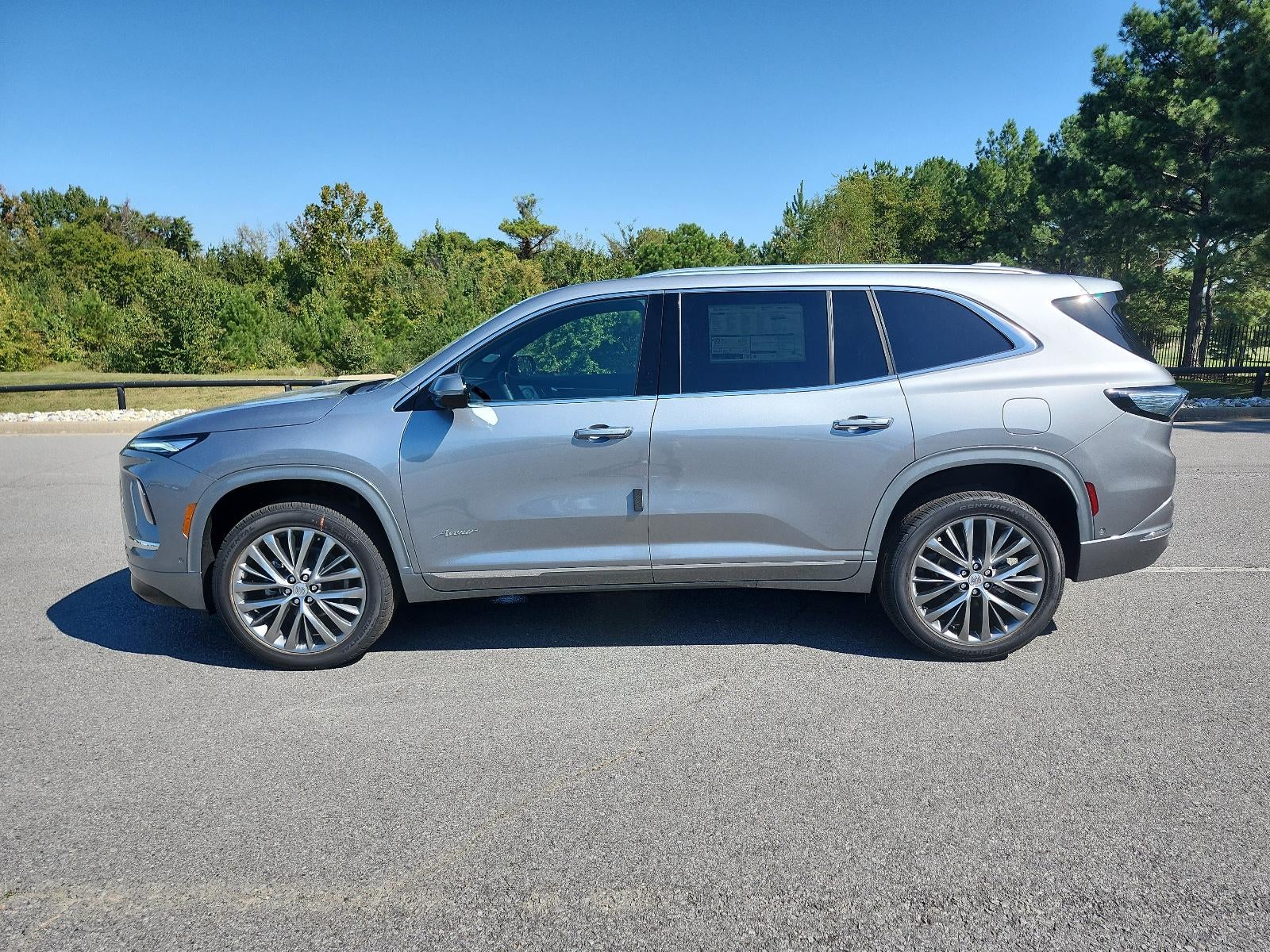 2026 Buick Enclave 4dr Avenir