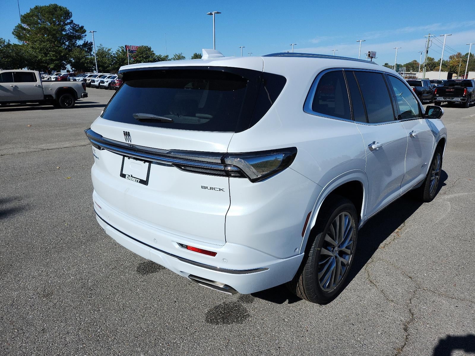 2026 Buick Enclave 4dr Avenir