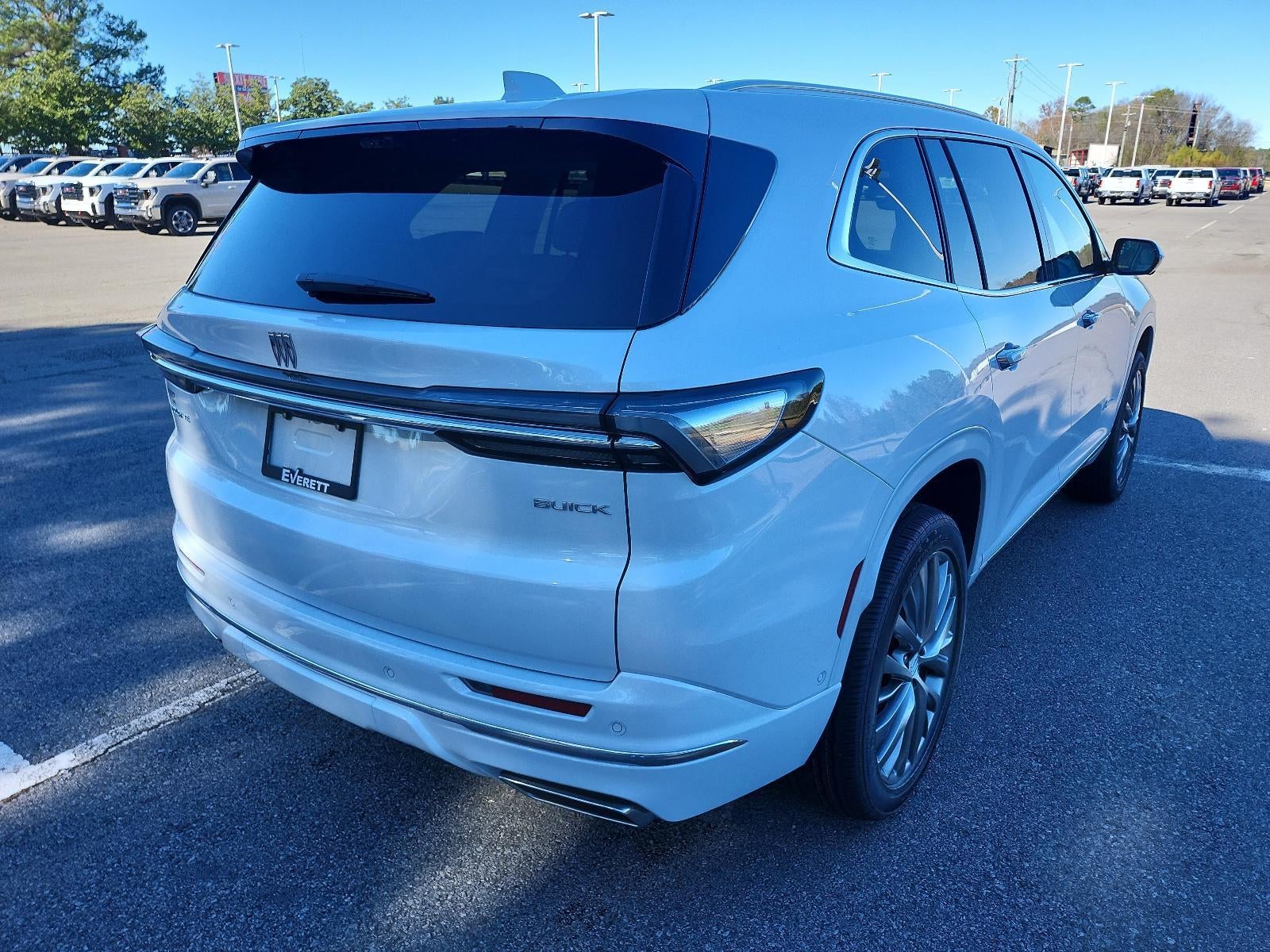 2026 Buick Enclave 4dr Avenir
