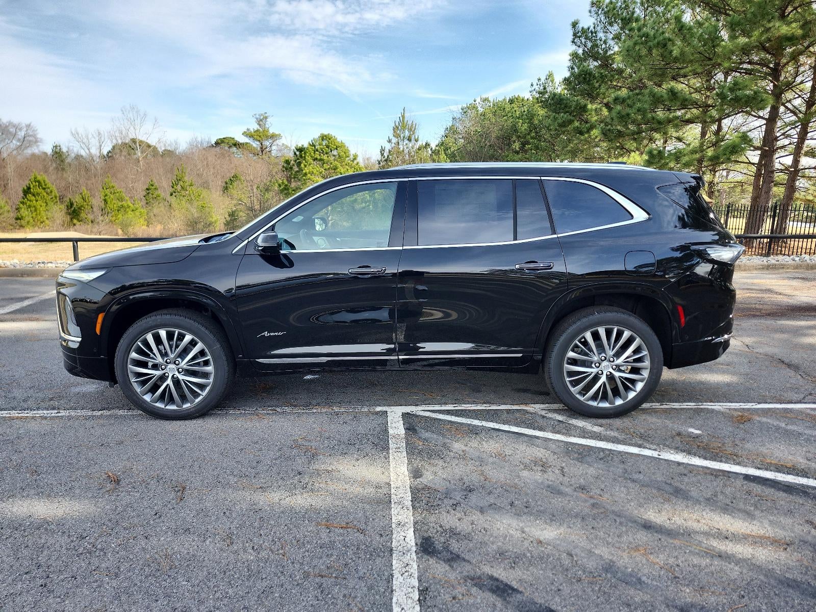 2026 Buick Enclave 4dr Avenir