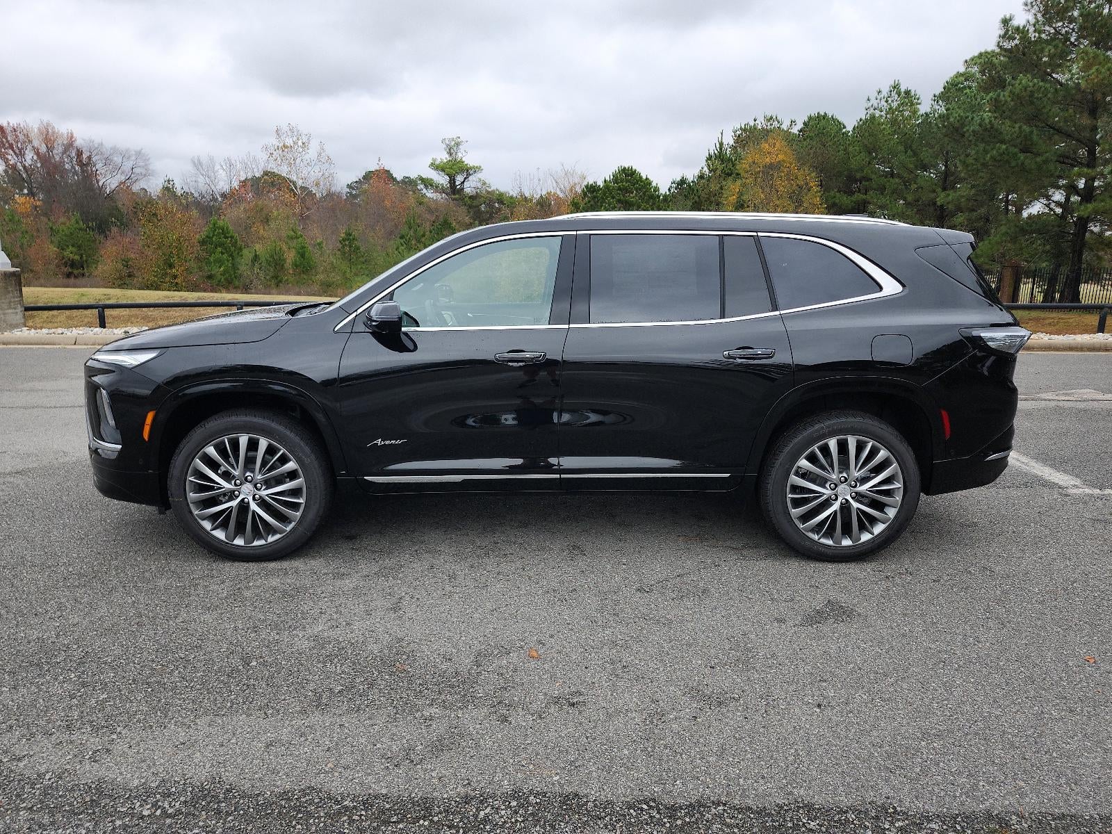 2026 Buick Enclave 4dr Avenir
