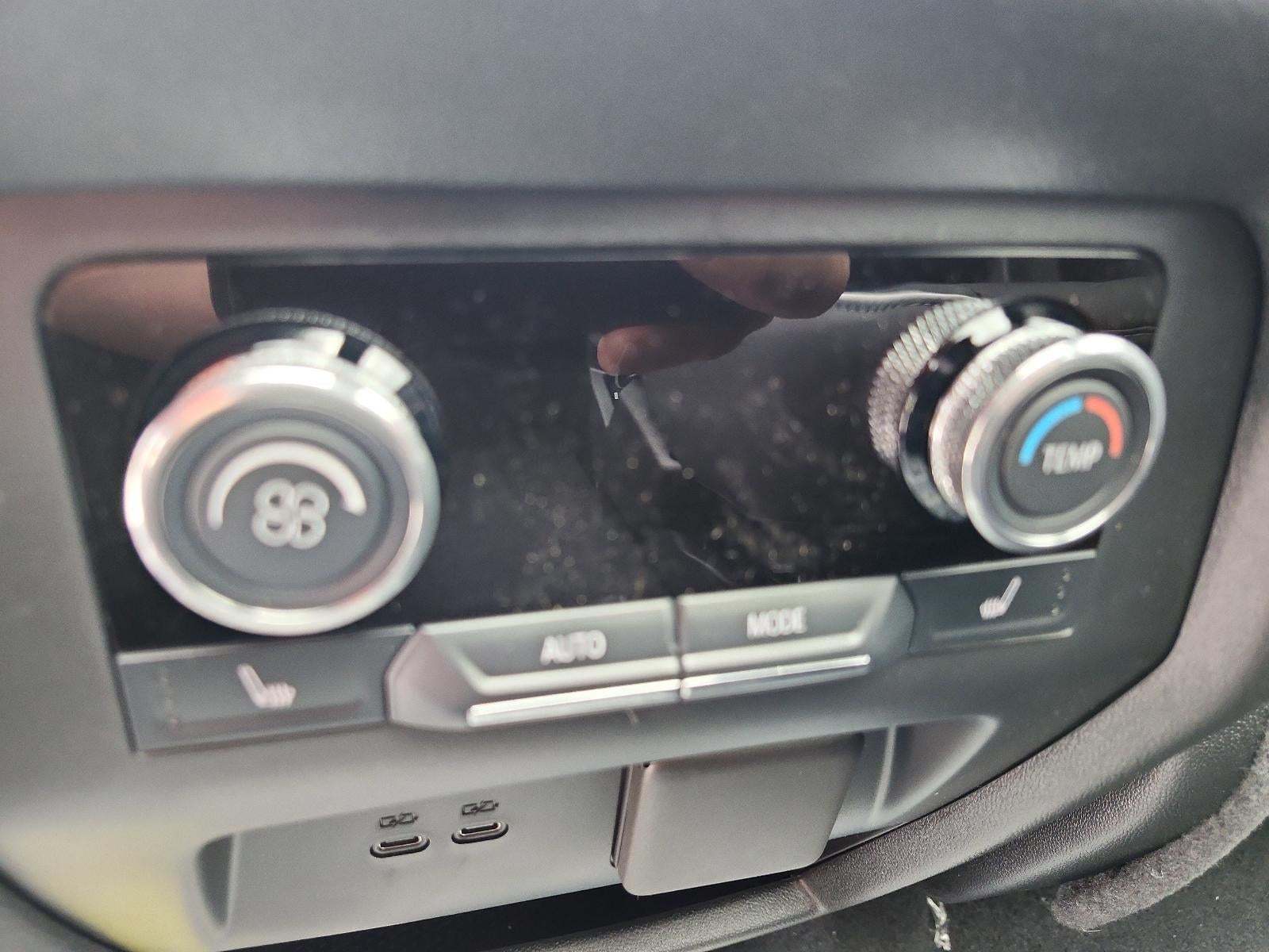 2025 Buick Enclave 4dr Avenir