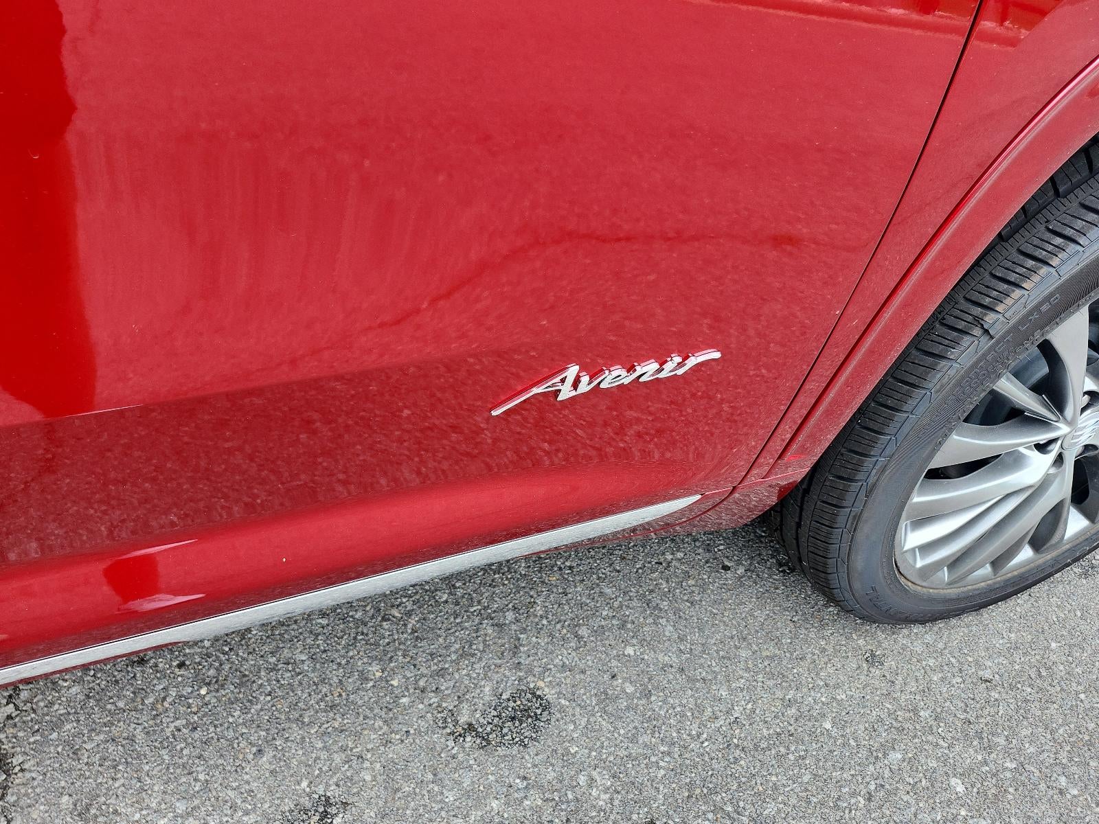 2025 Buick Enclave 4dr Avenir