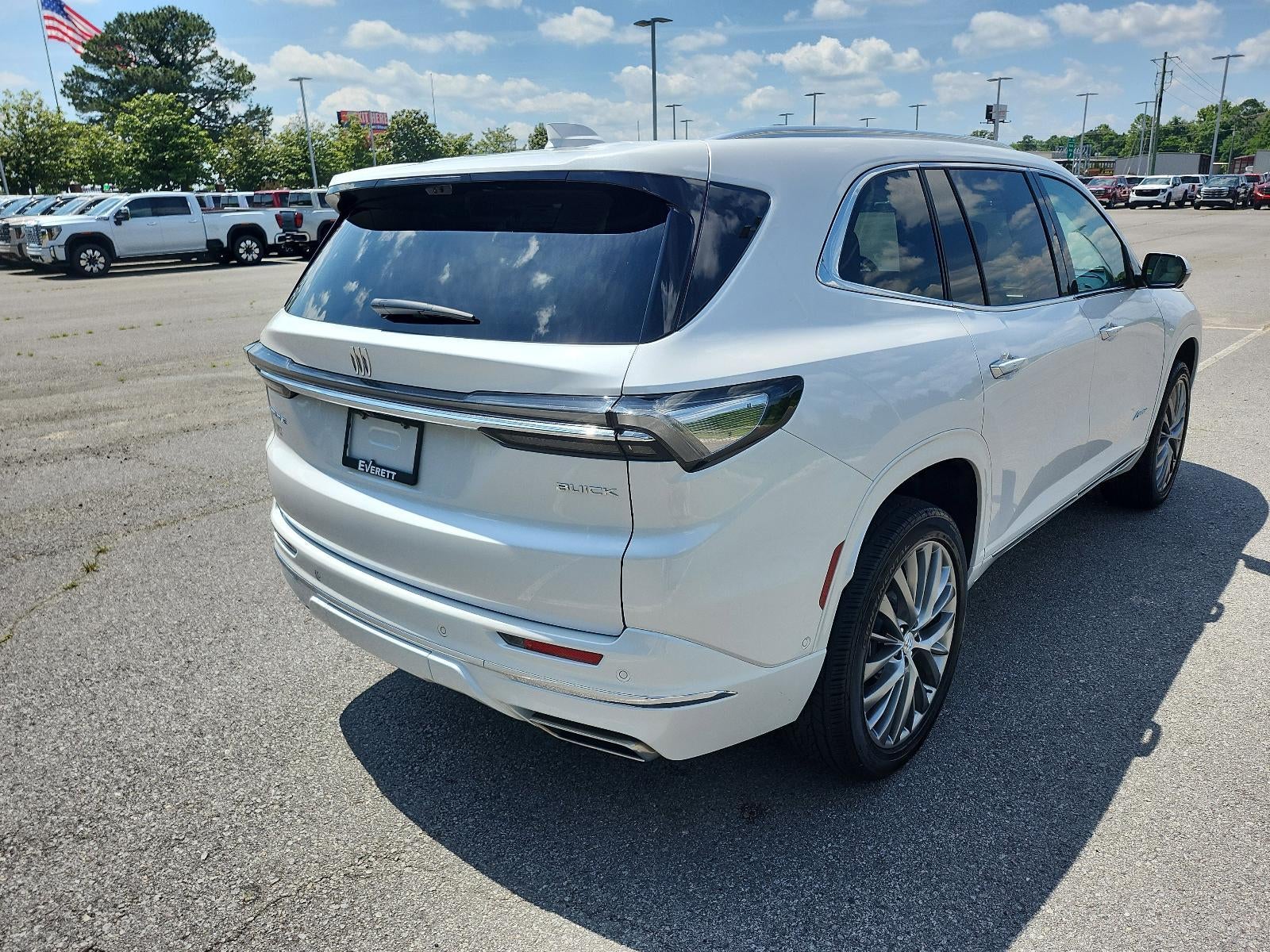 2025 Buick Enclave Avenir