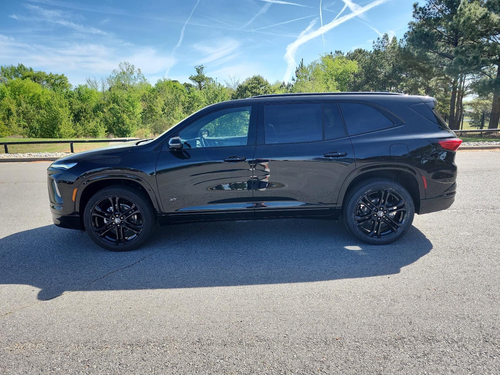 2026 Buick Enclave 4dr Sport Touring