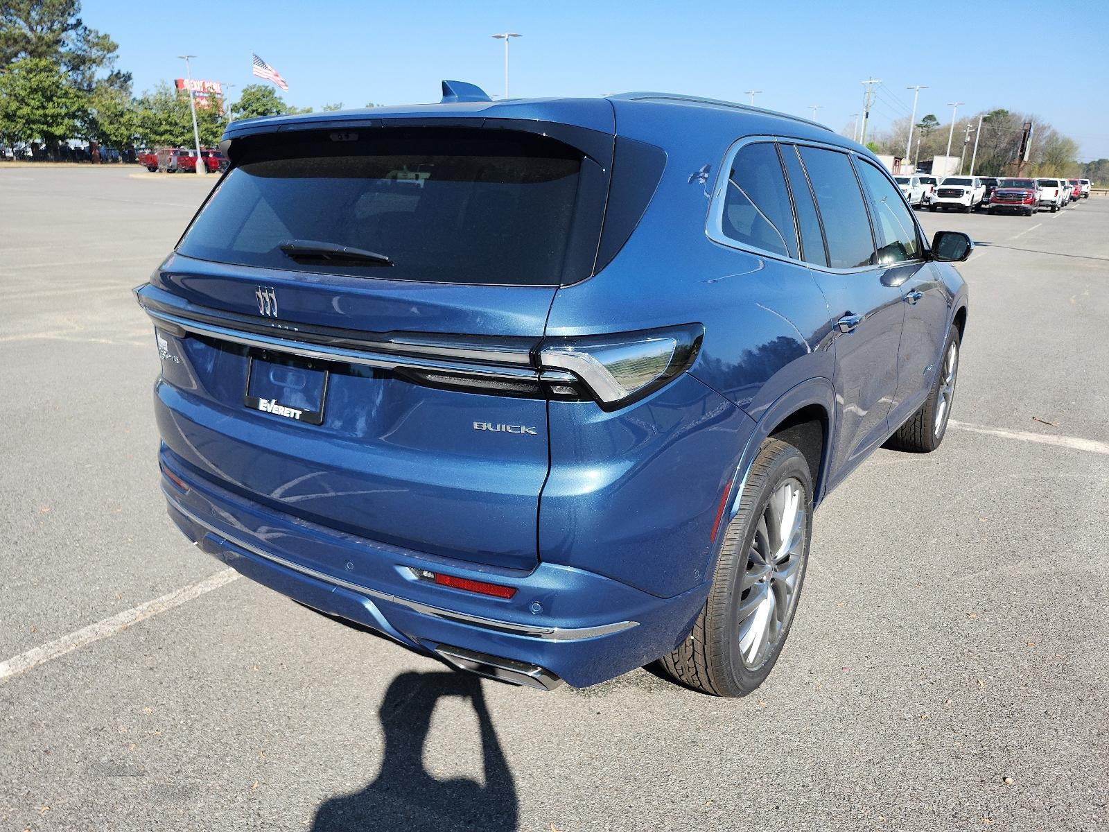 2026 Buick Enclave 4dr Avenir