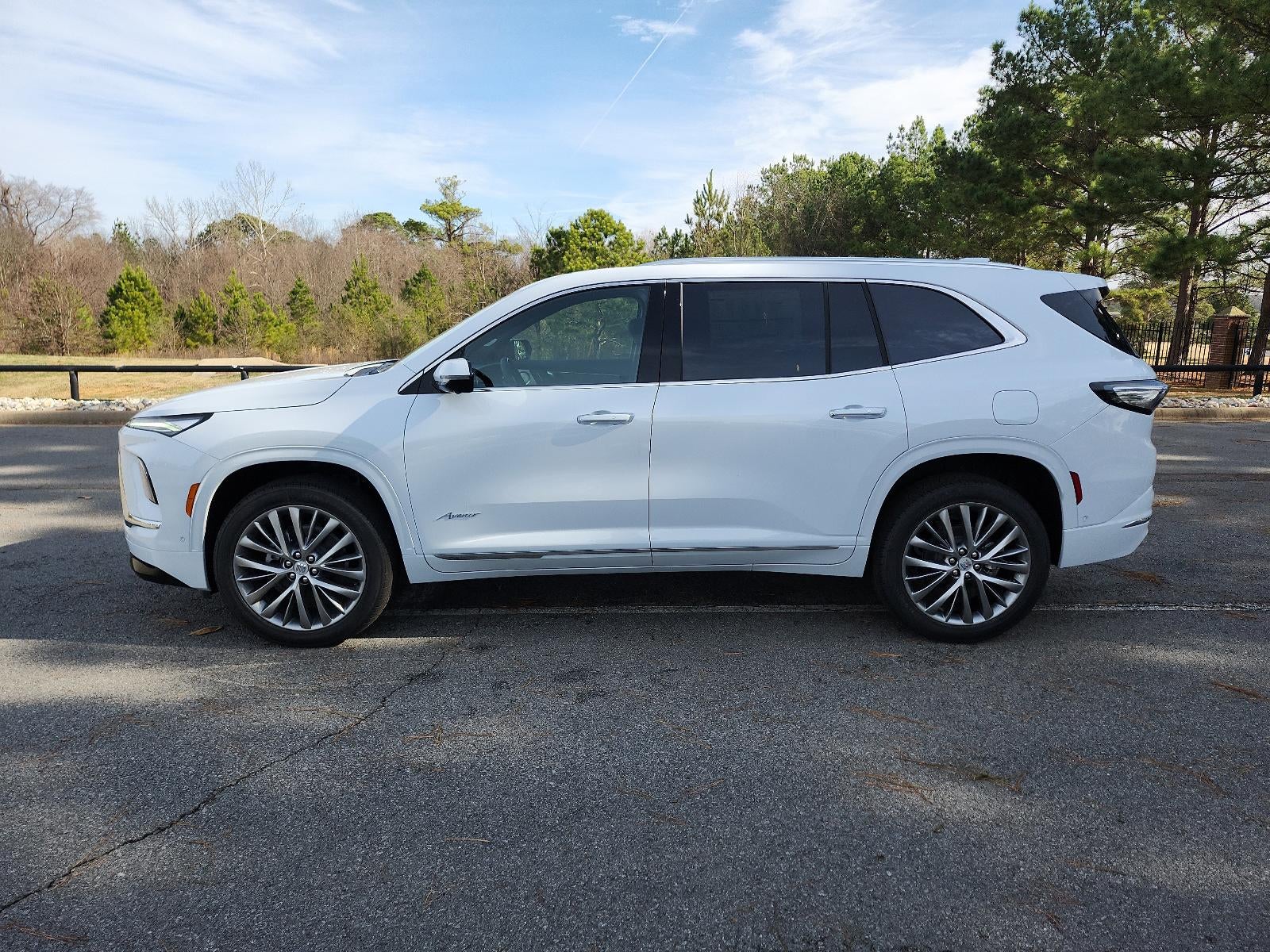2026 Buick Enclave 4dr Avenir
