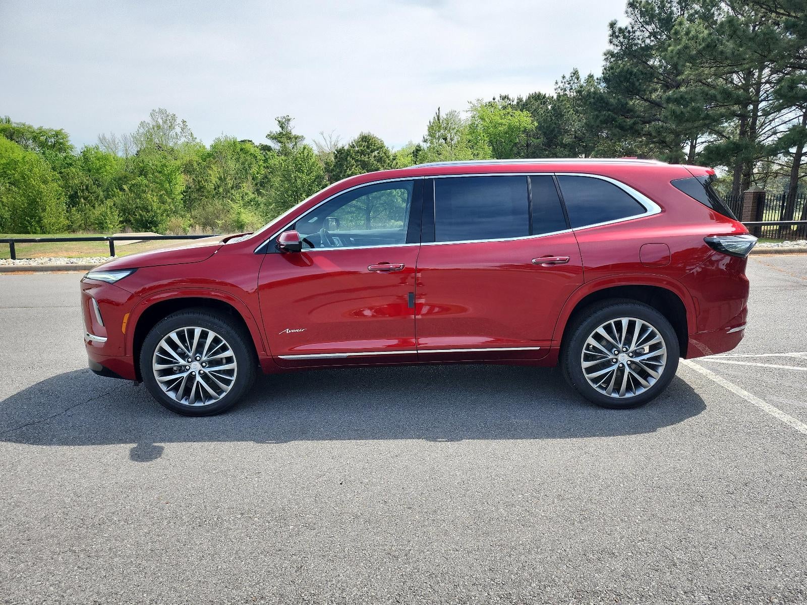 2026 Buick Enclave 4dr Avenir