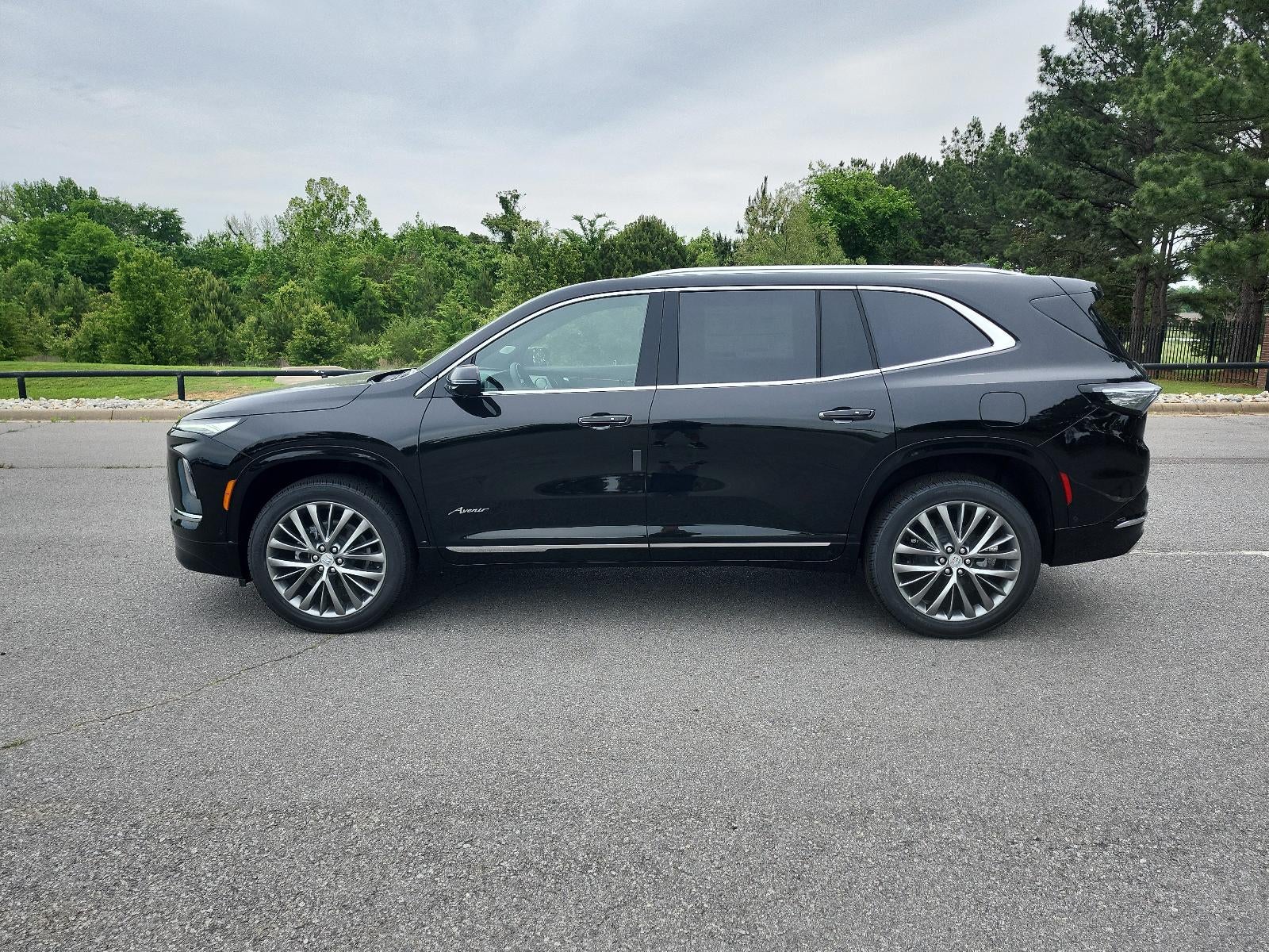 2026 Buick Enclave 4dr Avenir