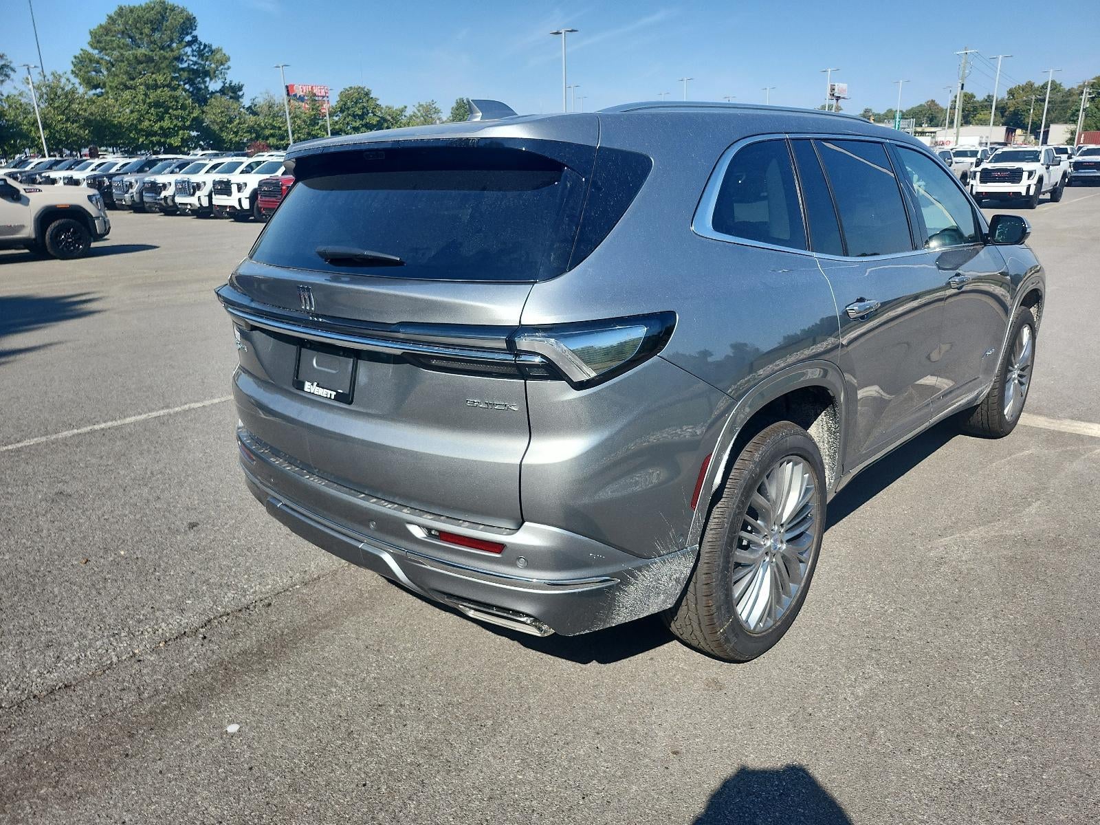 2027 Buick Enclave 4dr Avenir