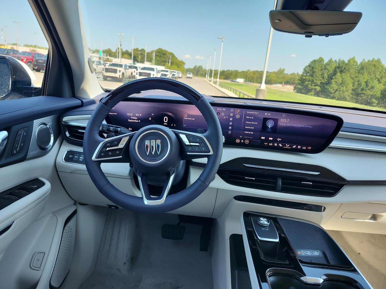 2027 Buick Enclave 4dr Avenir