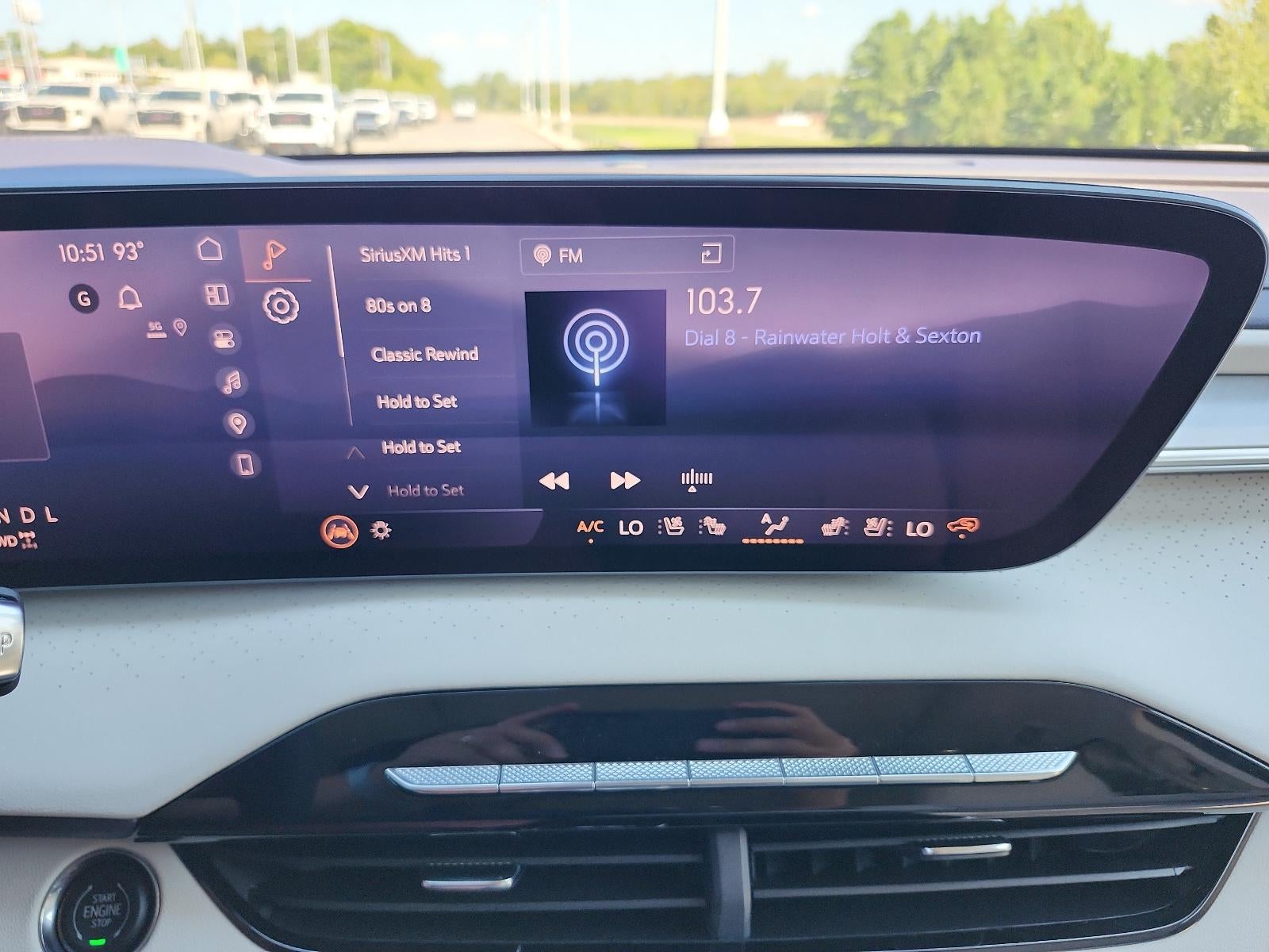 2027 Buick Enclave 4dr Avenir