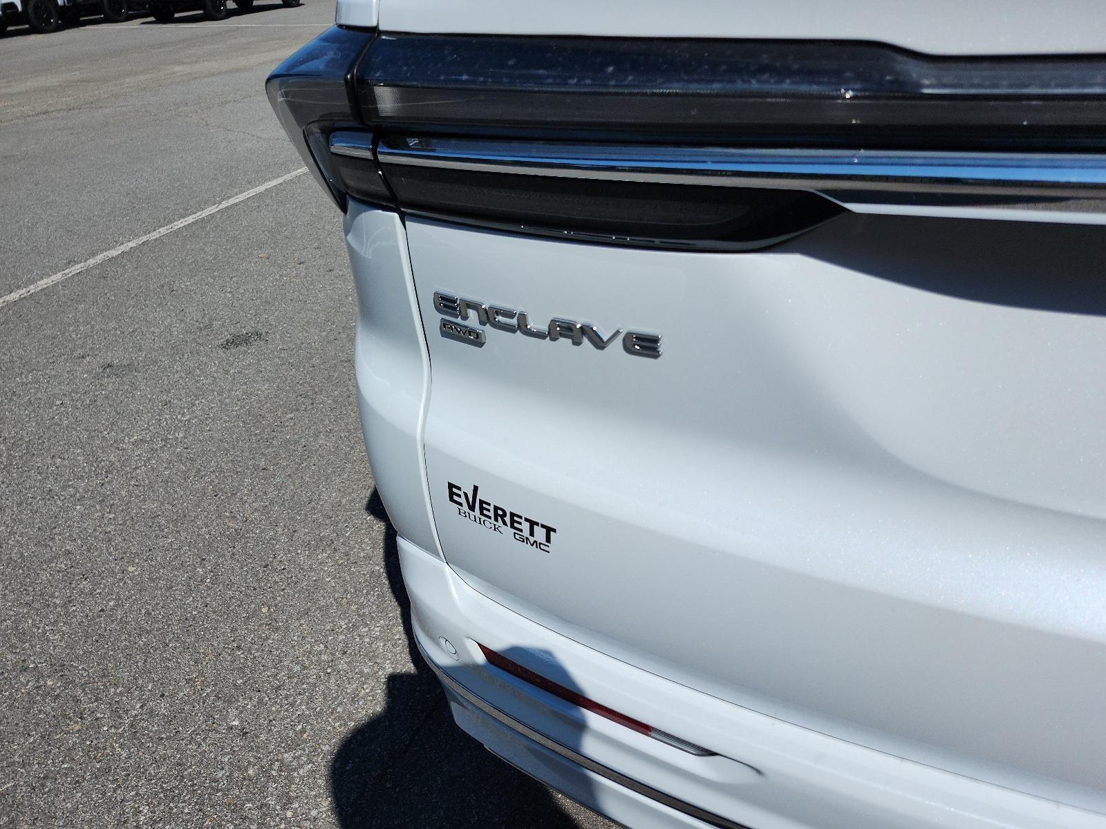 2027 Buick Enclave 4dr Avenir