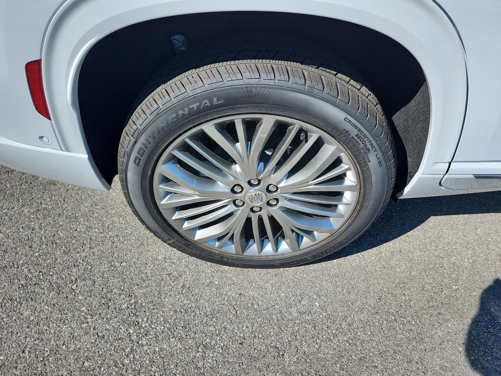2027 Buick Enclave 4dr Avenir