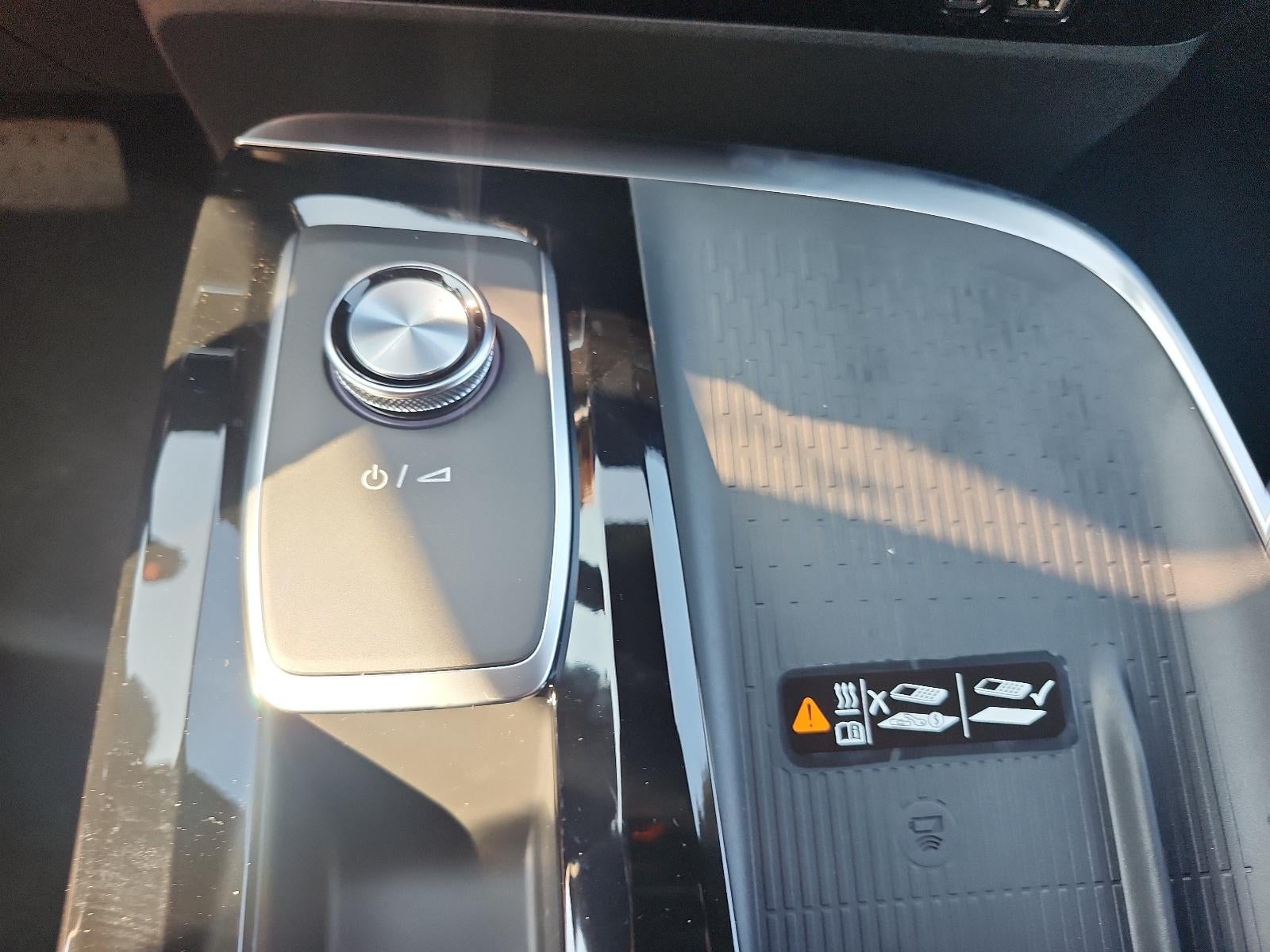 2027 Buick Enclave 4dr Avenir