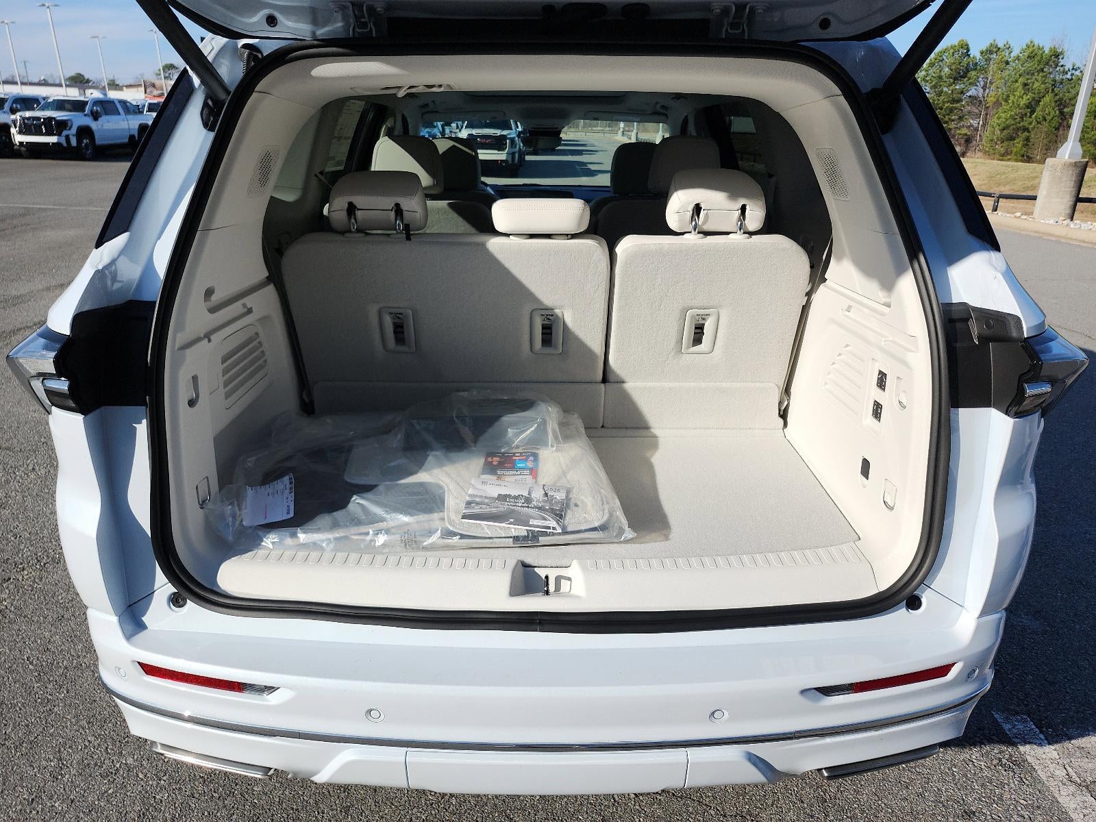 2026 Buick Enclave 4dr Avenir