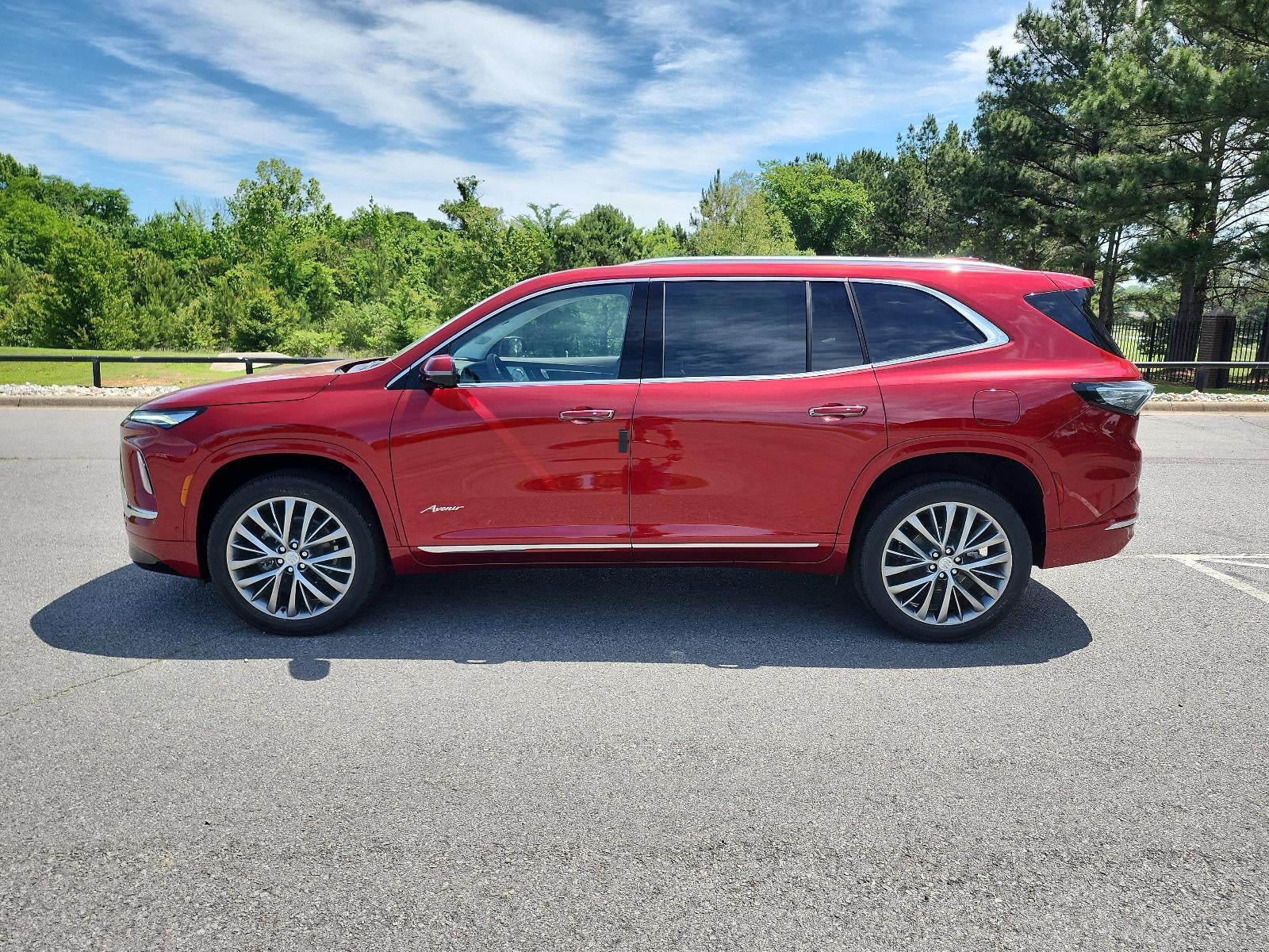 2026 Buick Enclave 4dr Avenir