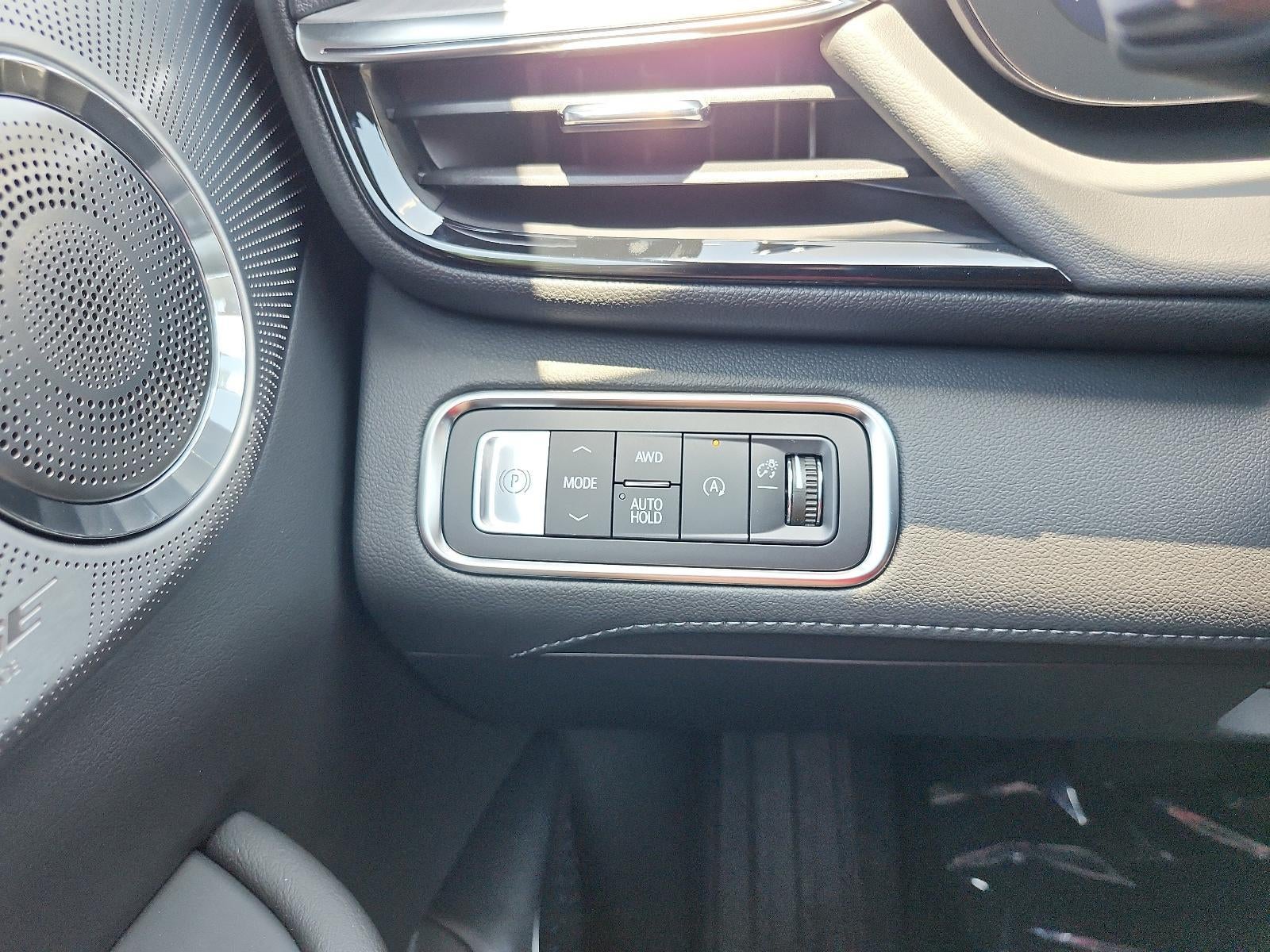 2025 Buick Enclave 4dr Avenir